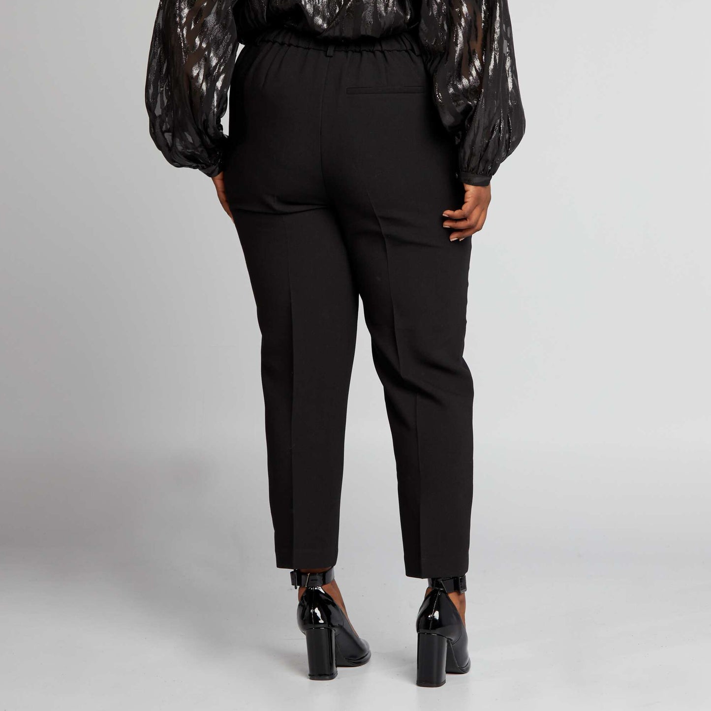 Cigarette trousers black