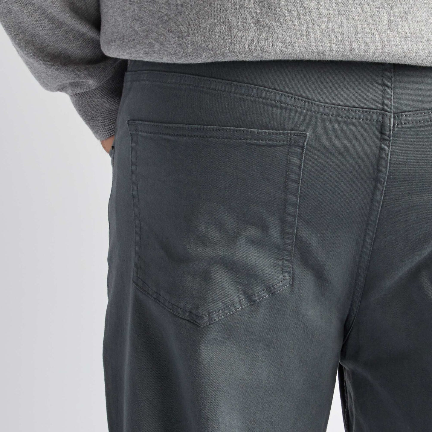 Slim-fit L32 trousers GREEN