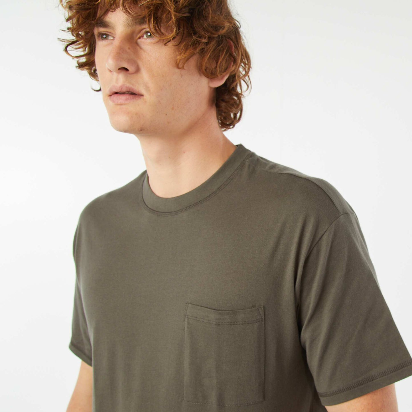 Plain T-shirt with breast pocket KHAKI