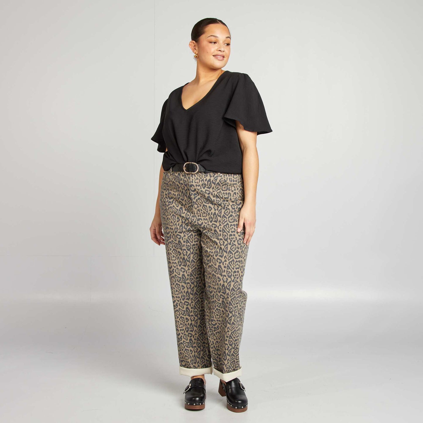 Plain short-sleeved blouse BLACK