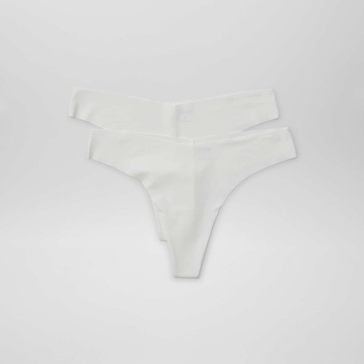 Pack of 2 pairs of seamless microfibre tanga briefs WHITE