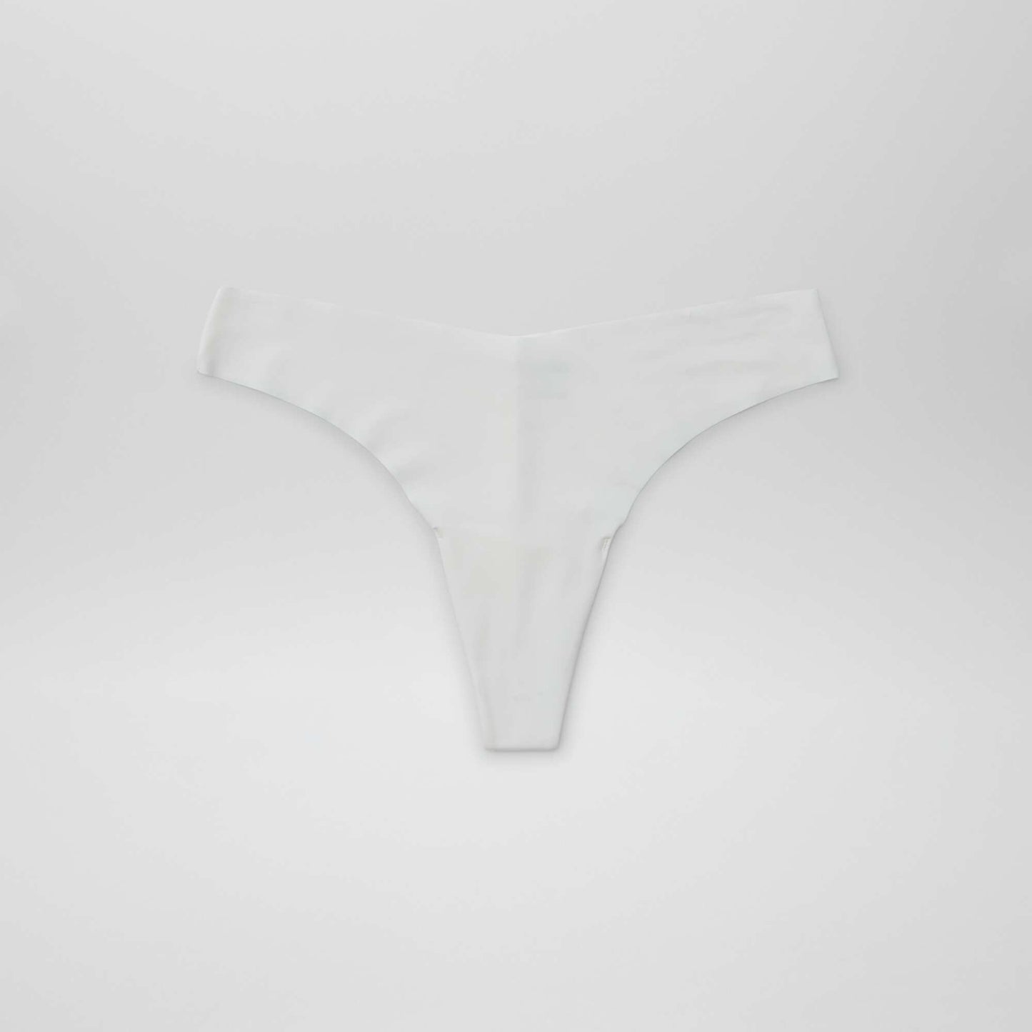 Pack of 2 pairs of seamless microfibre tanga briefs WHITE