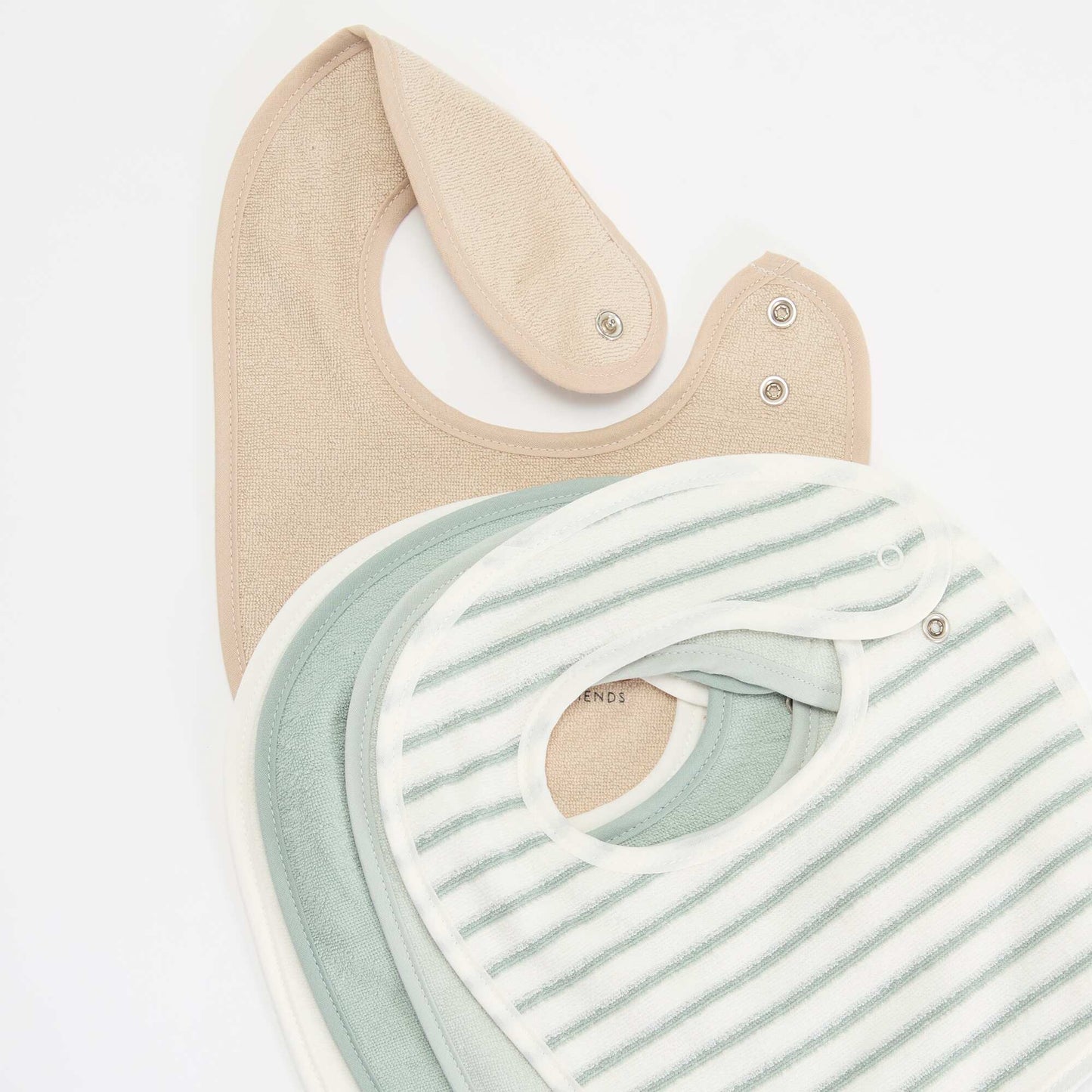 Set of 5 bibs with fun prints and snap closures BROWN