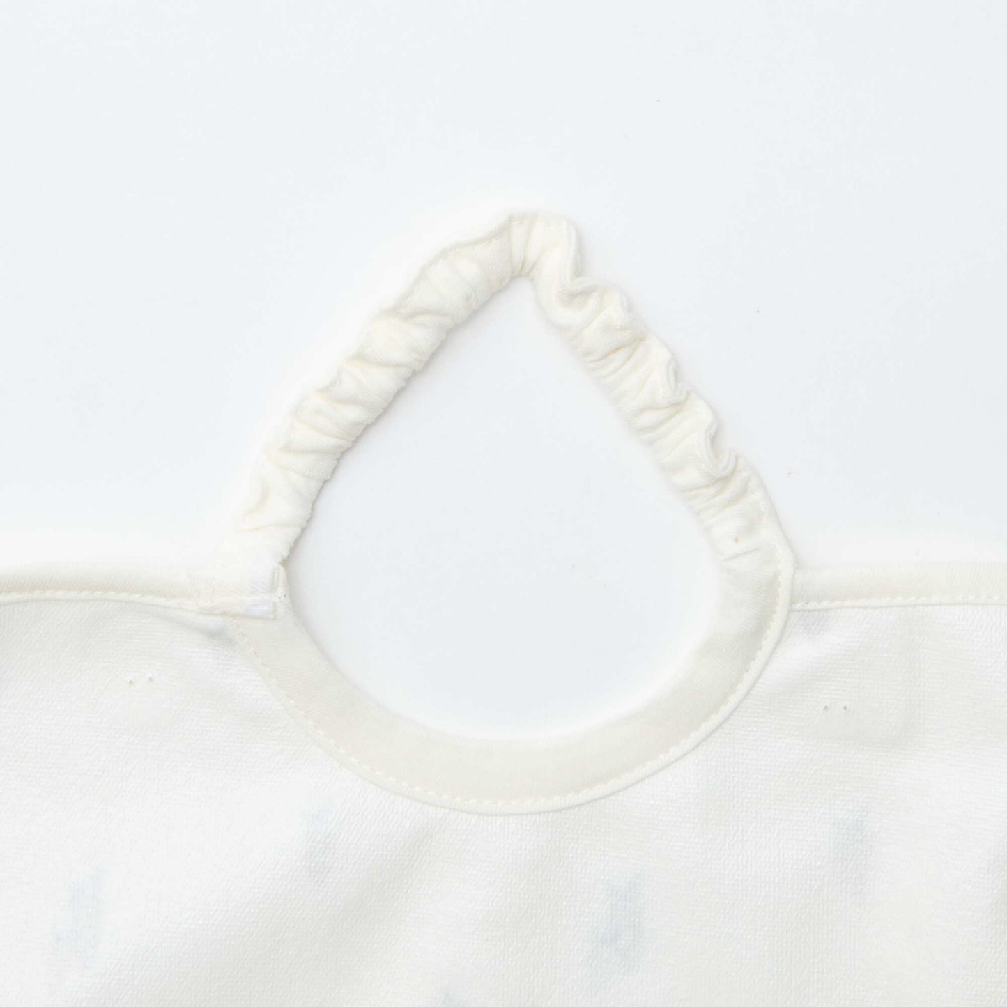 Pack of 2 bibs with elasticated neck WHITE