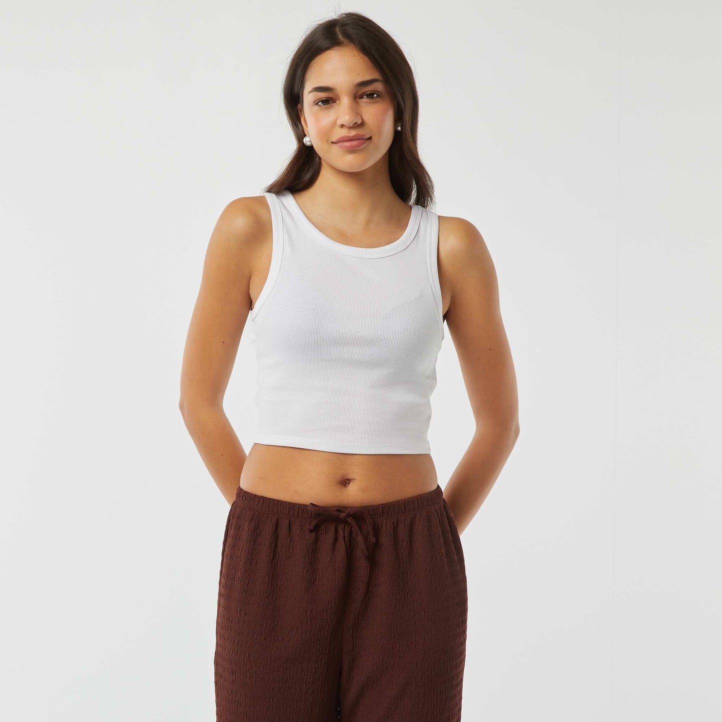 Vest top with cutaway arms WHITE