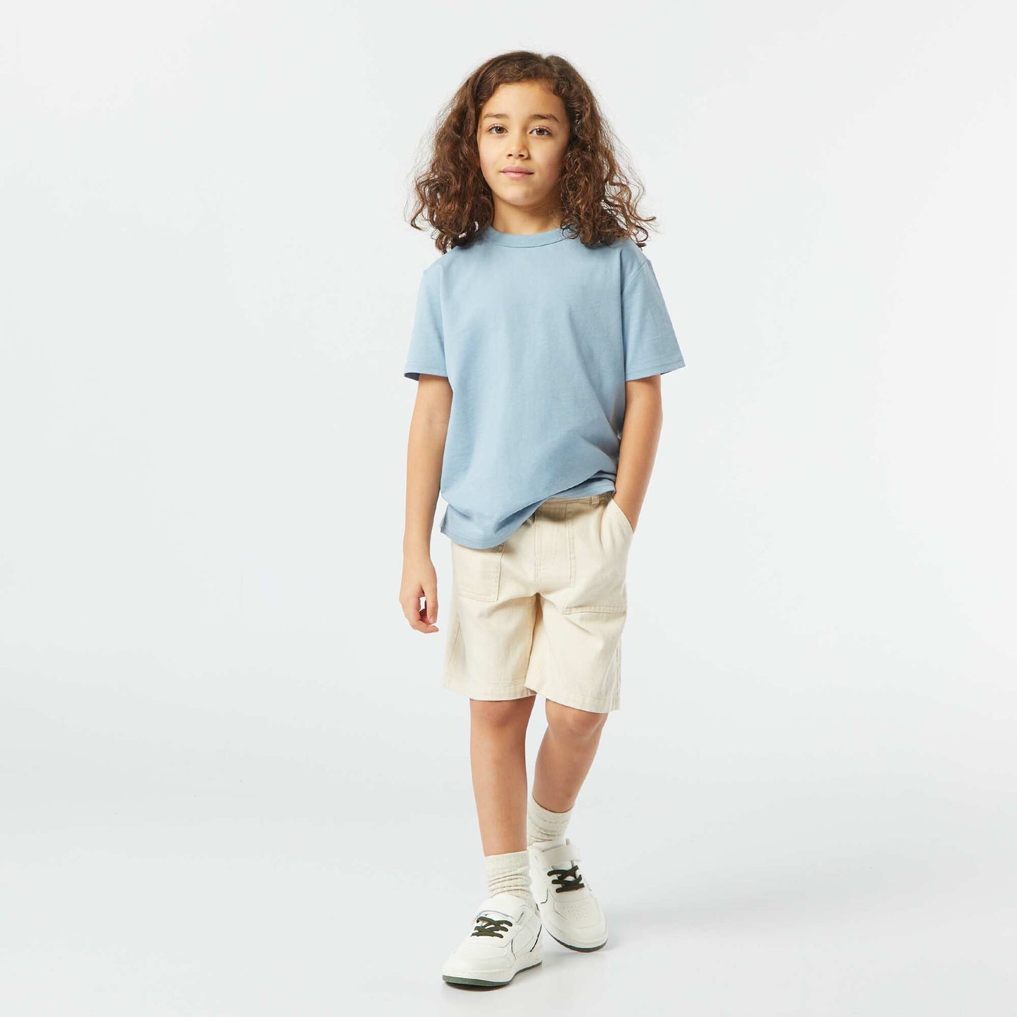 Basic short-sleeved T-shirt with round neck BLUE