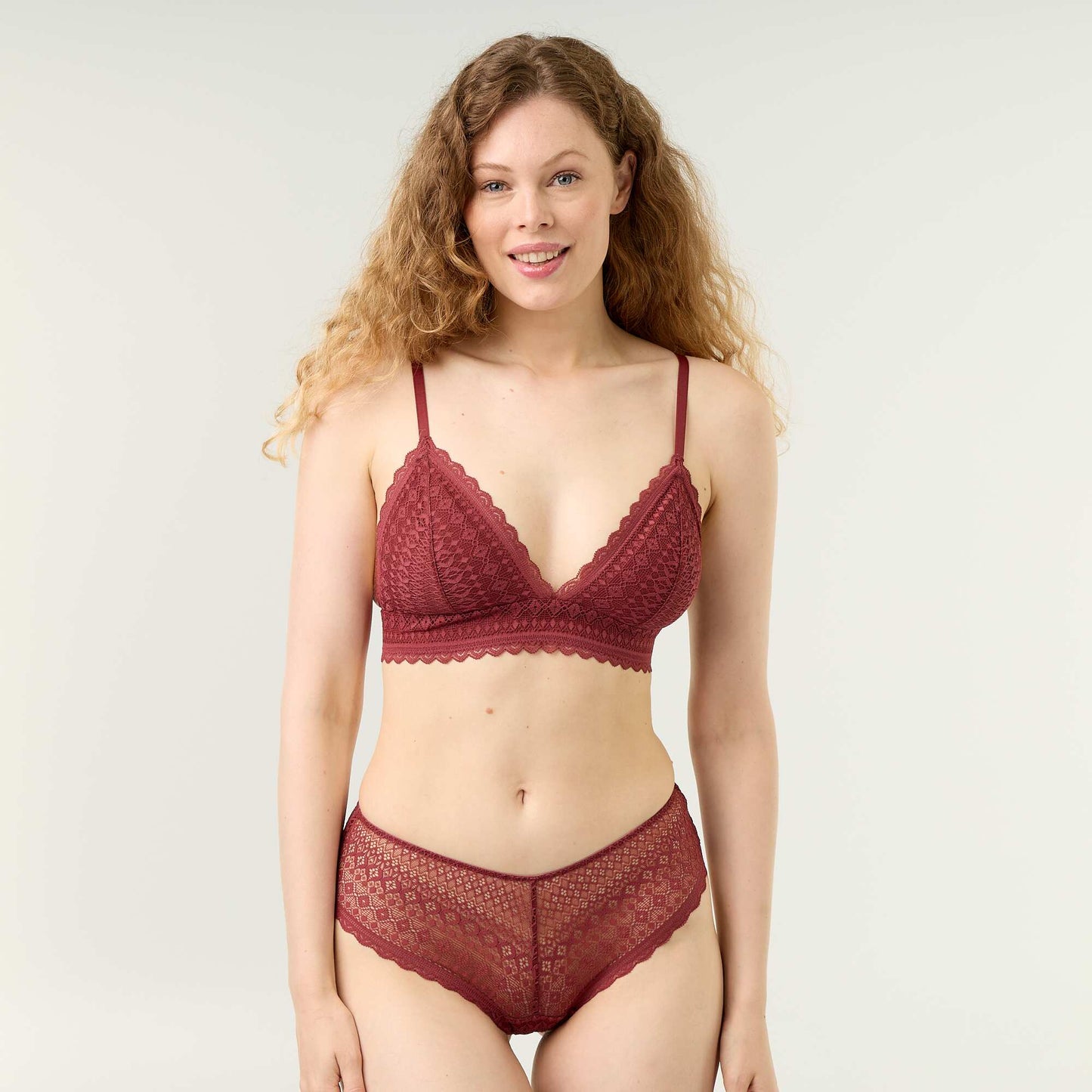 Lace shorty BURGUNDY