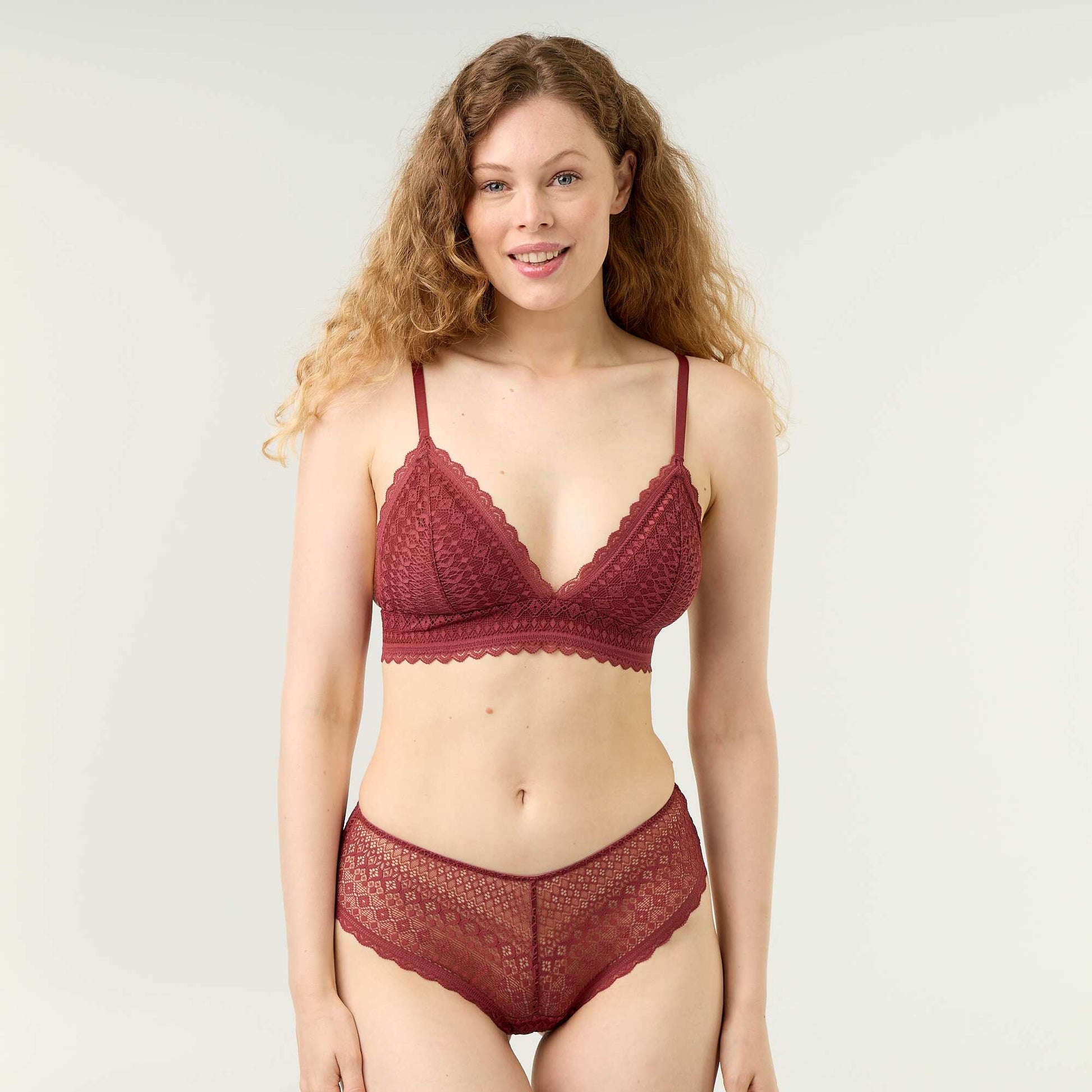 Lace shorty BURGUNDY