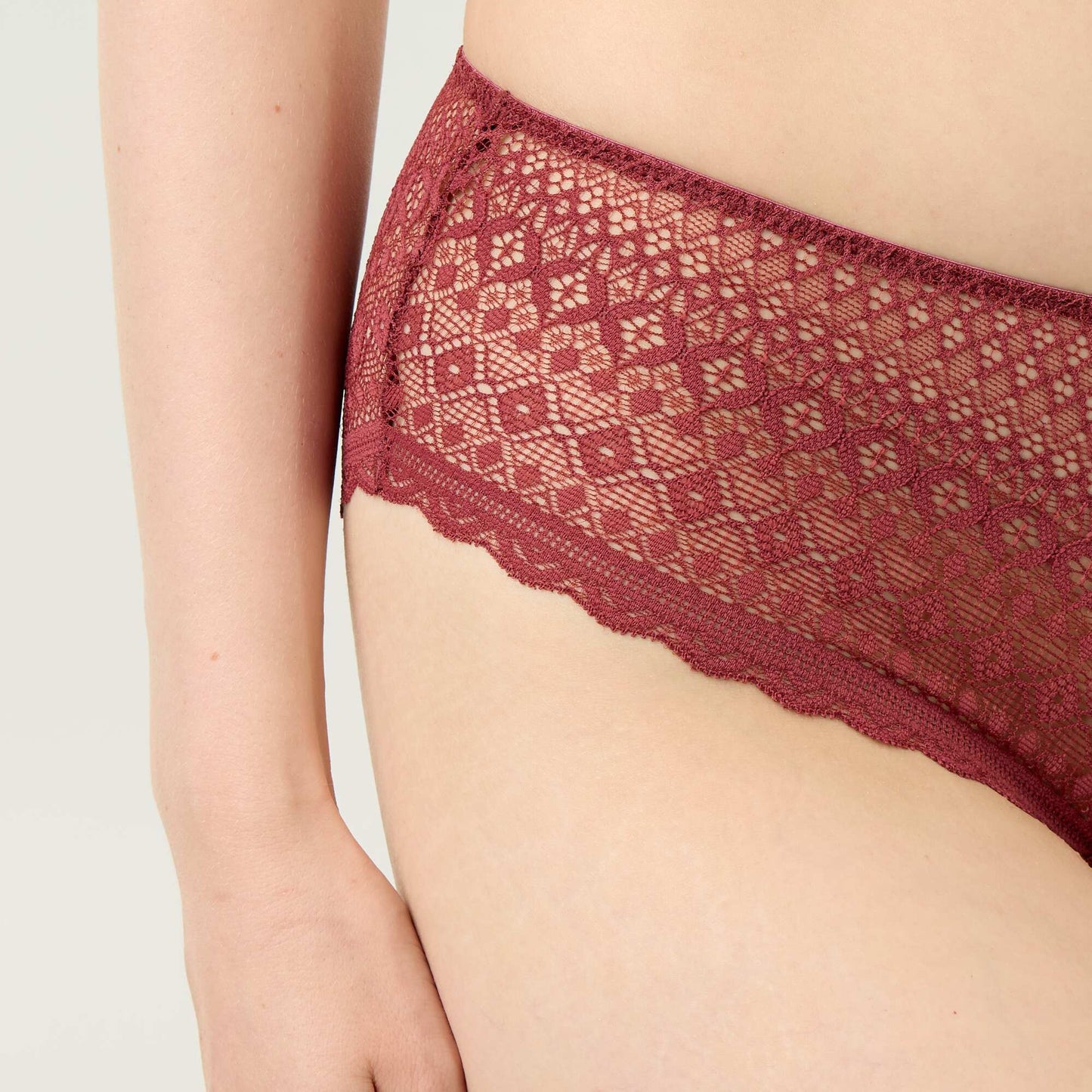 Lace shorty BURGUNDY