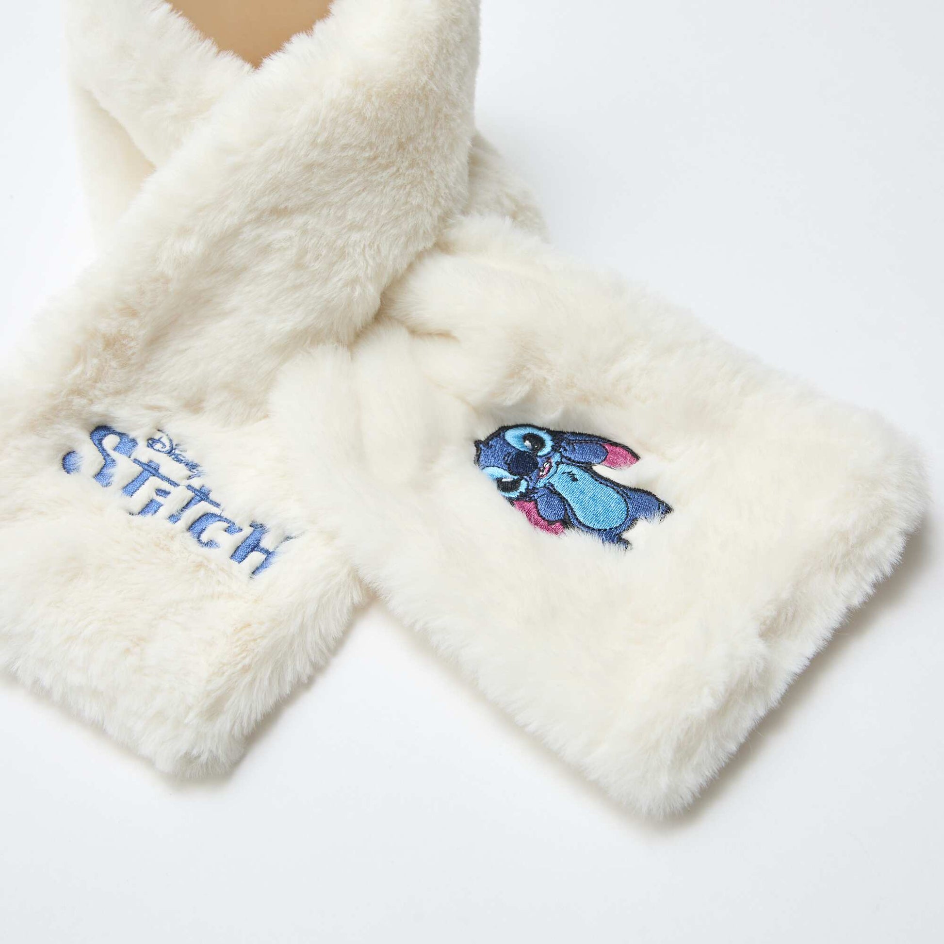 Stitch Plush Knit Scarf WHITE