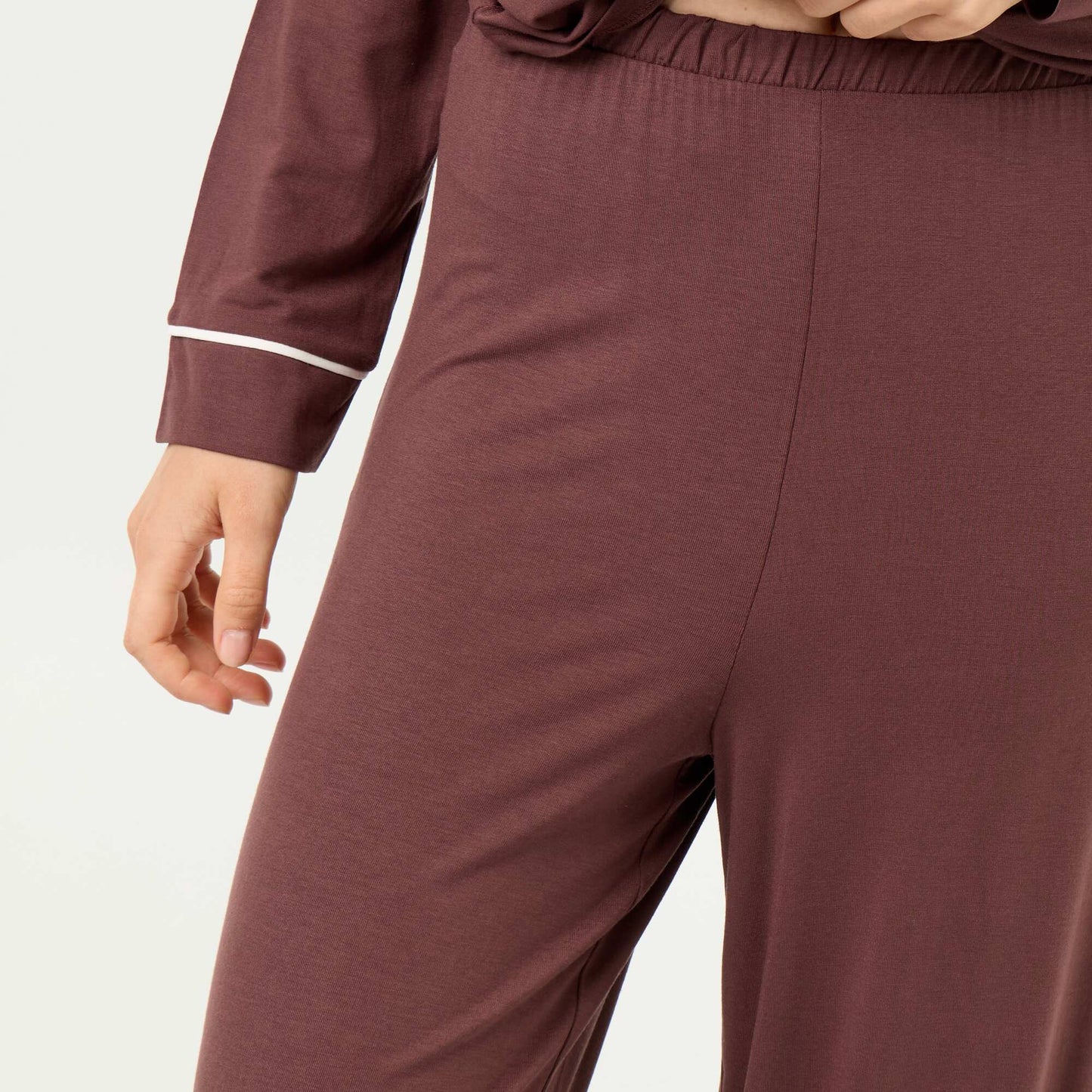 Soft Stretch Knit Long Pyjamas - 2-Piece Set BROWN