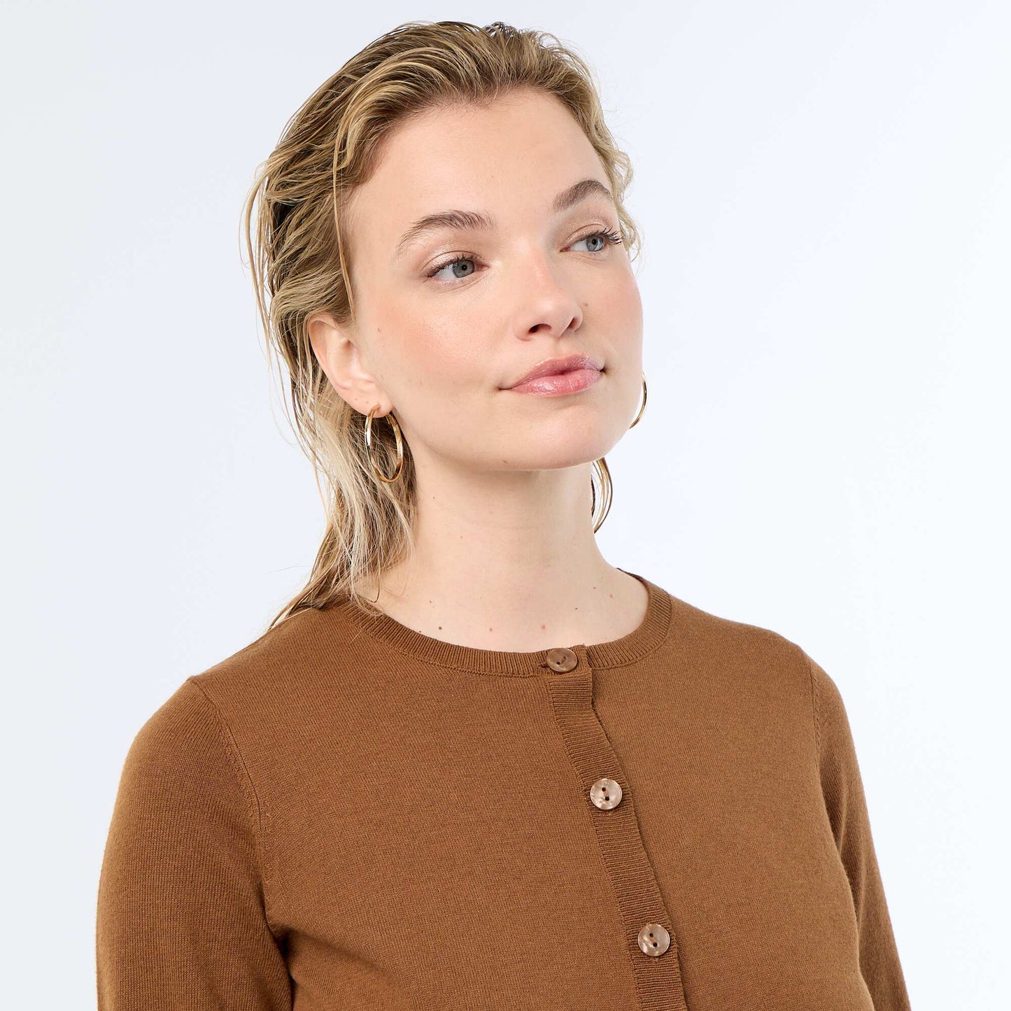 Plain Knit Cardigan with Round Neck BROWN