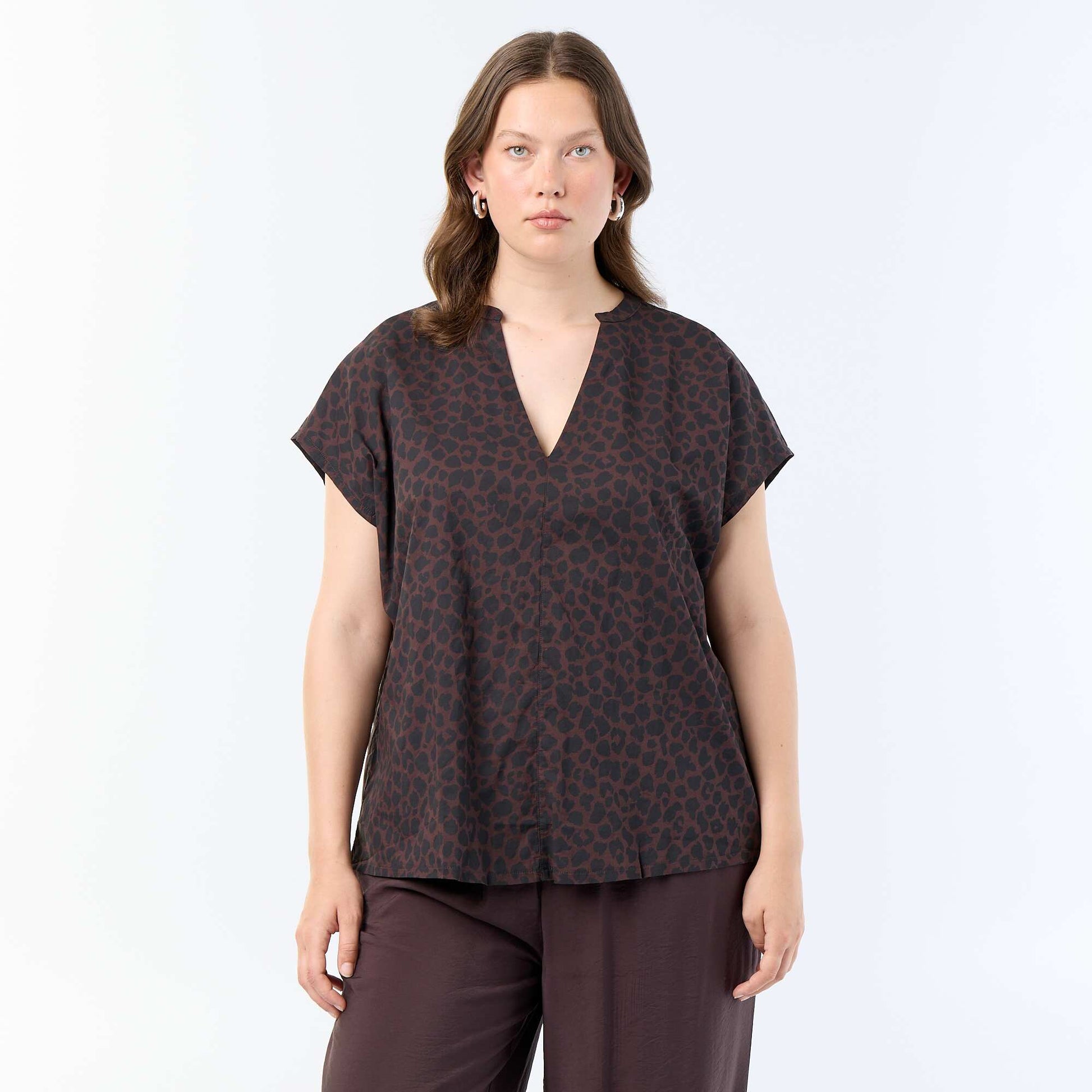 Lightweight Short-Sleeve Blouse BROWN