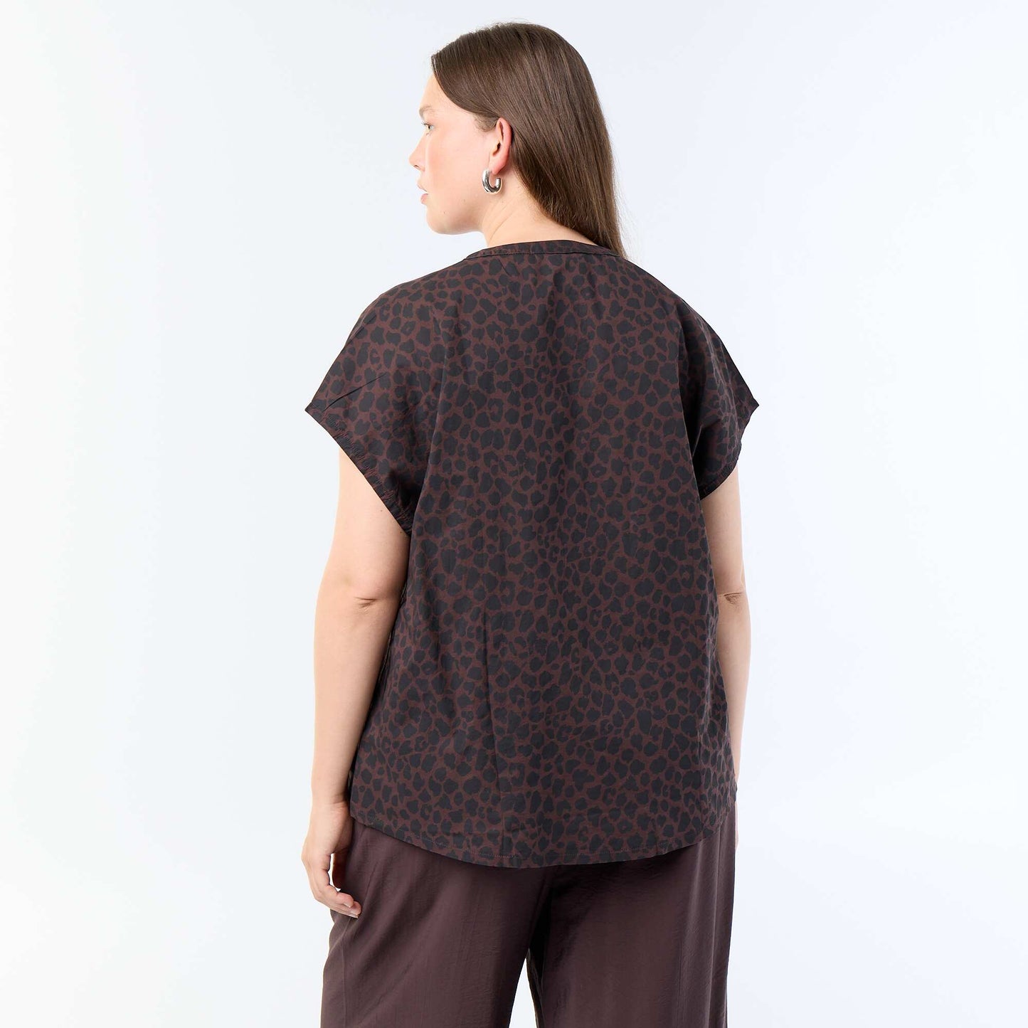 Lightweight Short-Sleeve Blouse BROWN