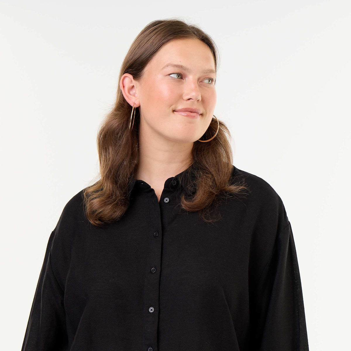 Long-Sleeved Flowy Blouse BLACK