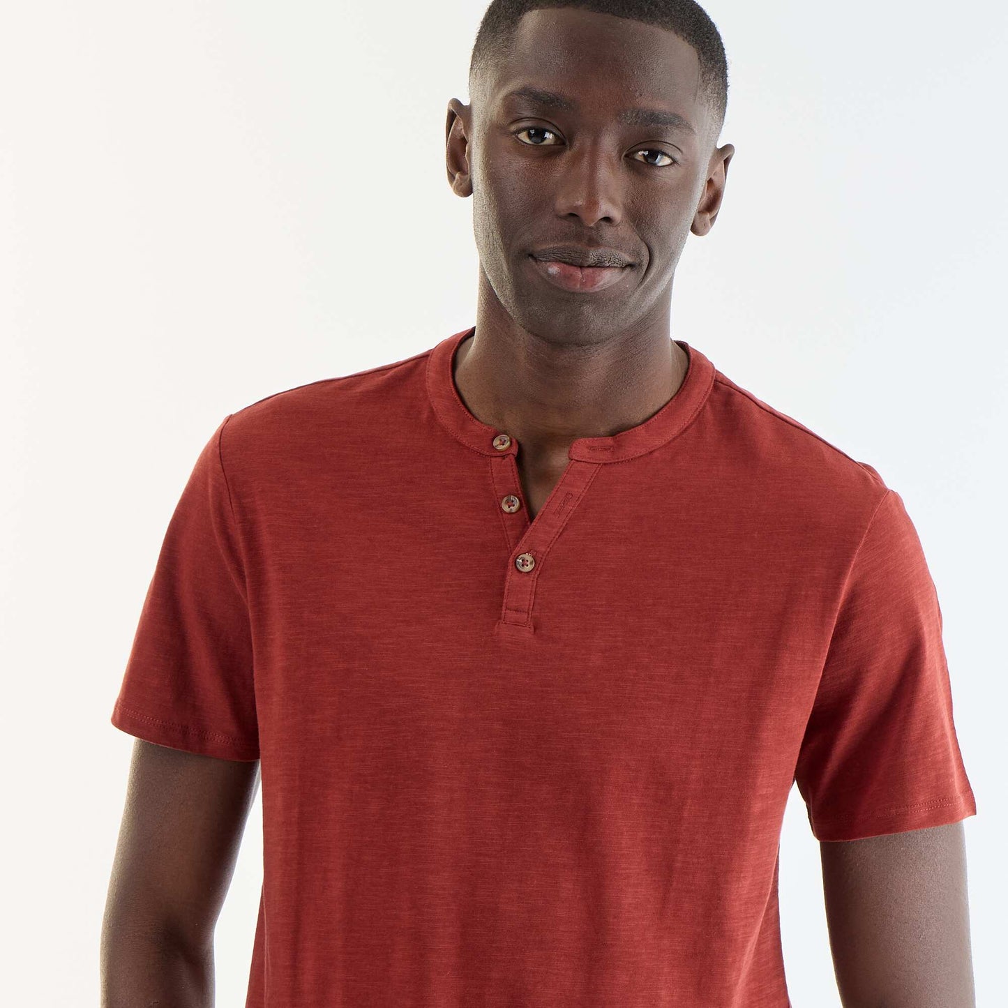 Short-Sleeved Tunisian Collar T-Shirt RED