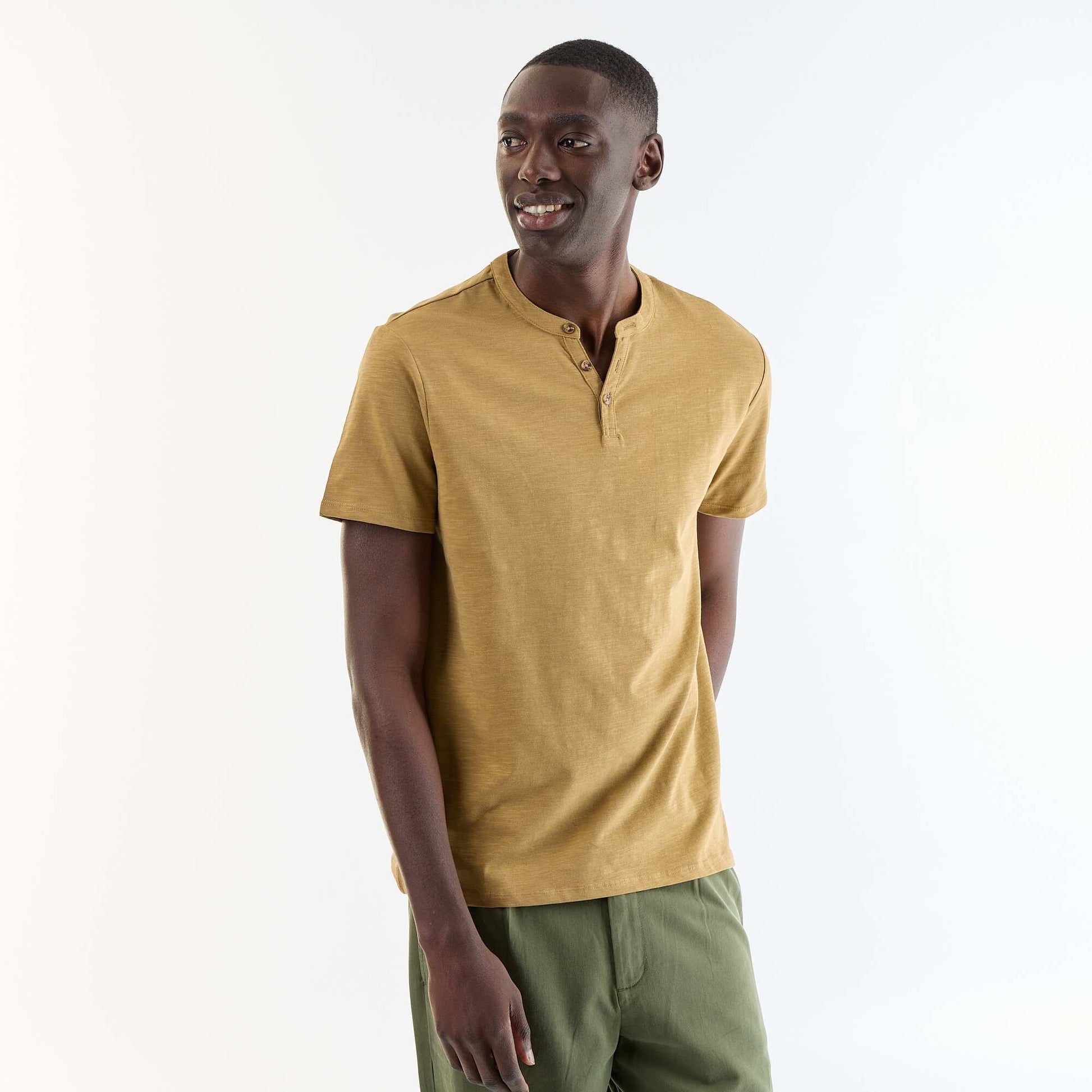 Short-Sleeved Tunisian Collar T-Shirt GREEN