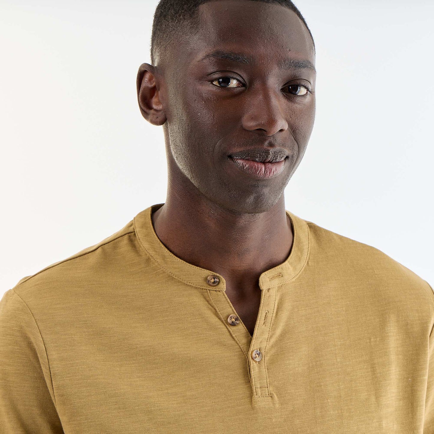 Short-Sleeved Tunisian Collar T-Shirt GREEN