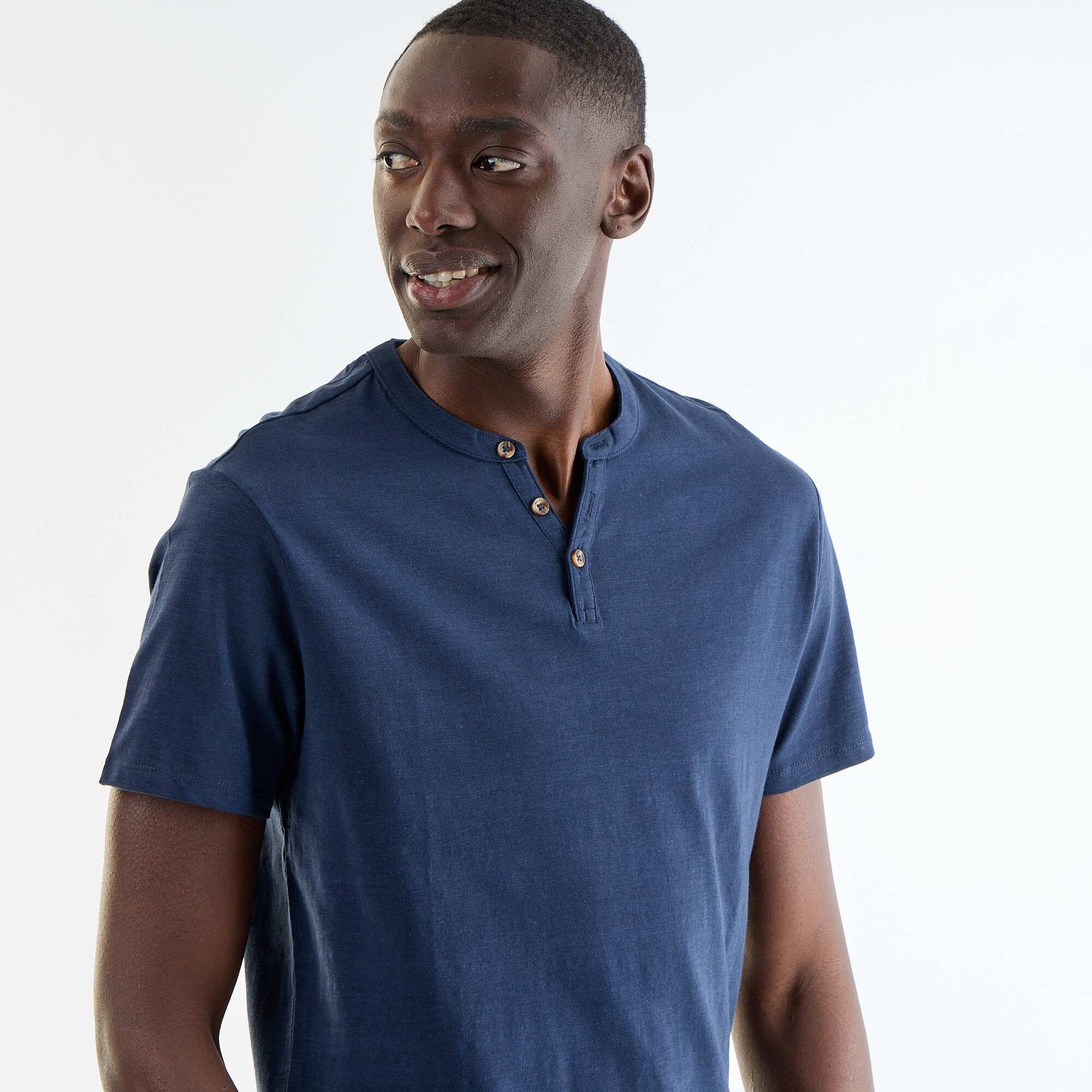 Short-Sleeved Tunisian Collar T-Shirt BLACK