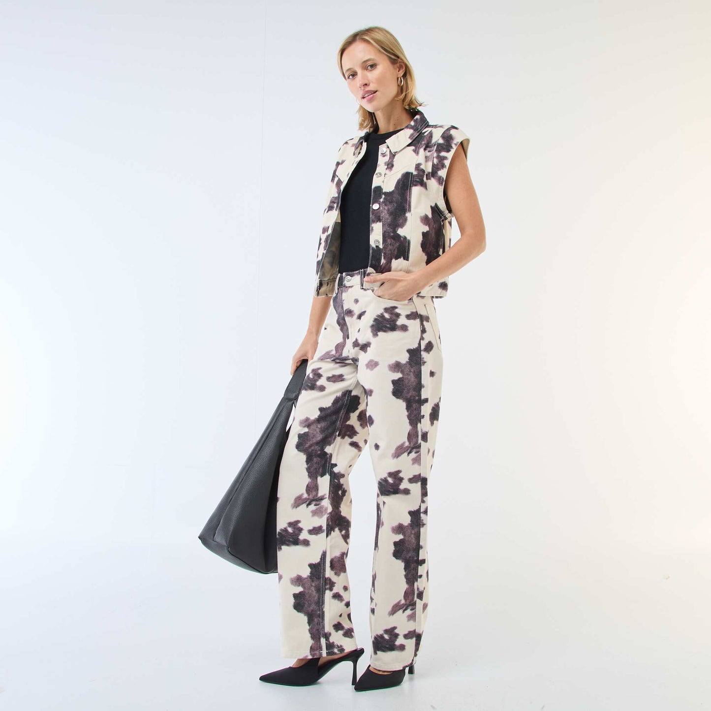 Cow Print Sleeveless Jacket BROWN