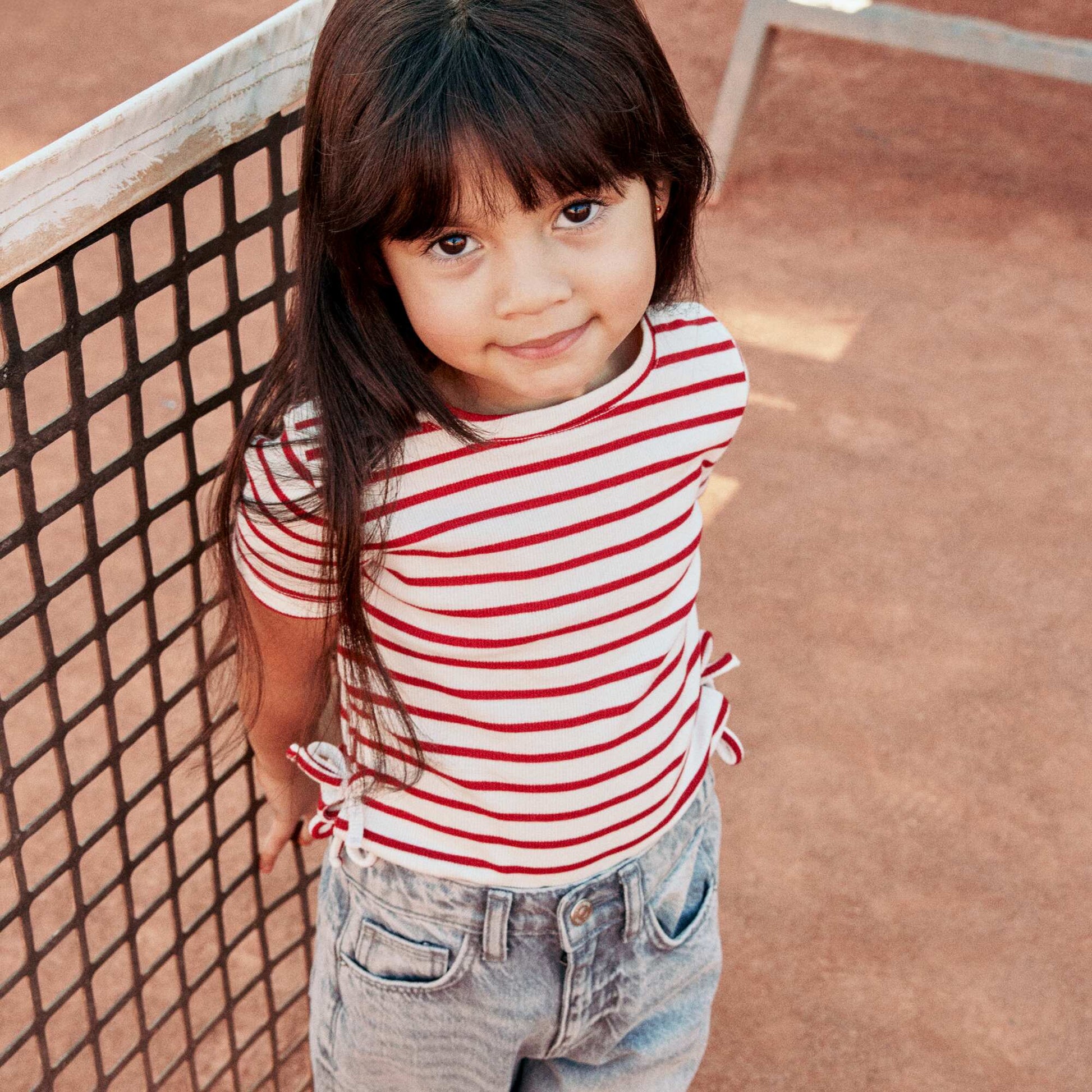 Plain T-shirt with Decorative Knots RED