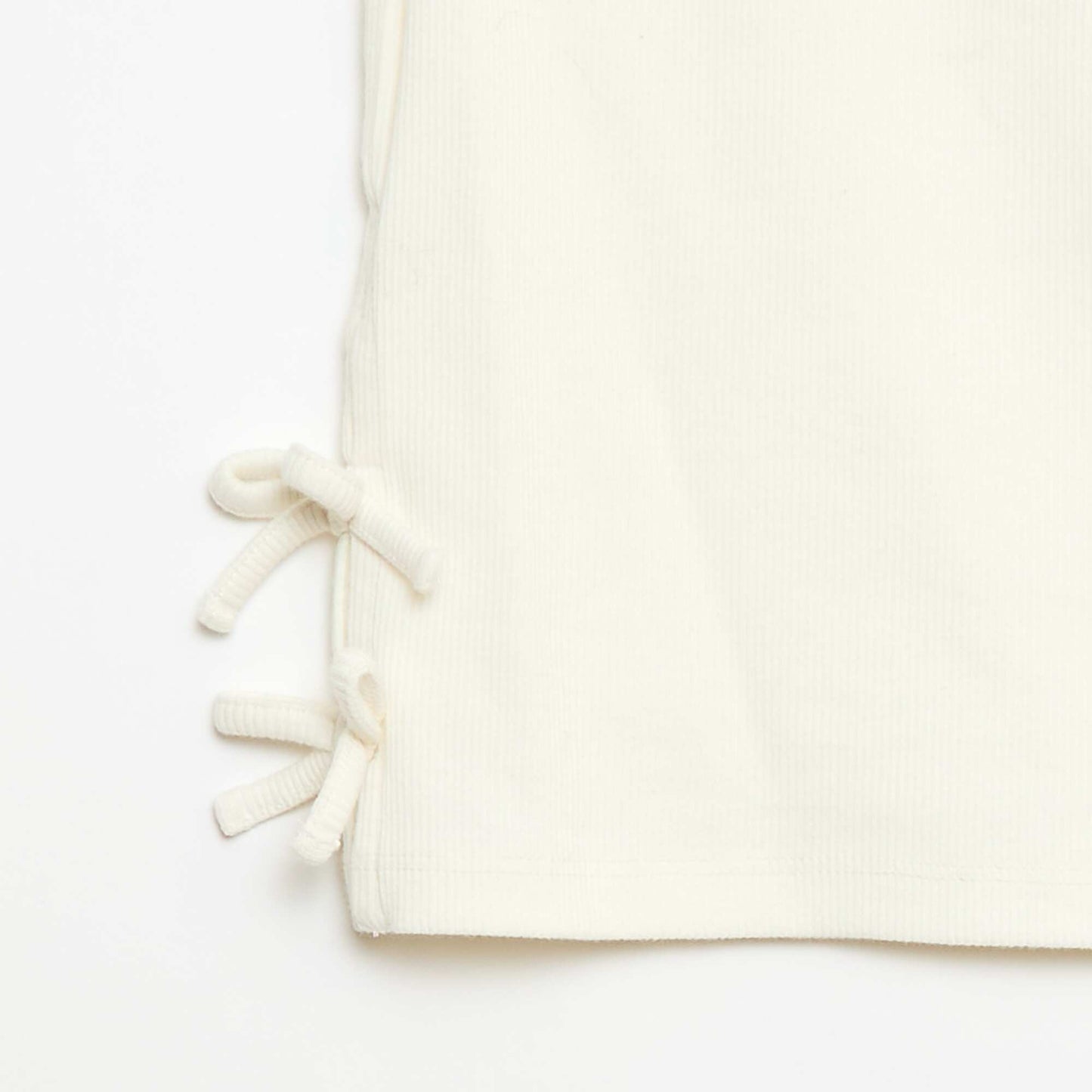 Plain T-shirt with Decorative Knots WHITE