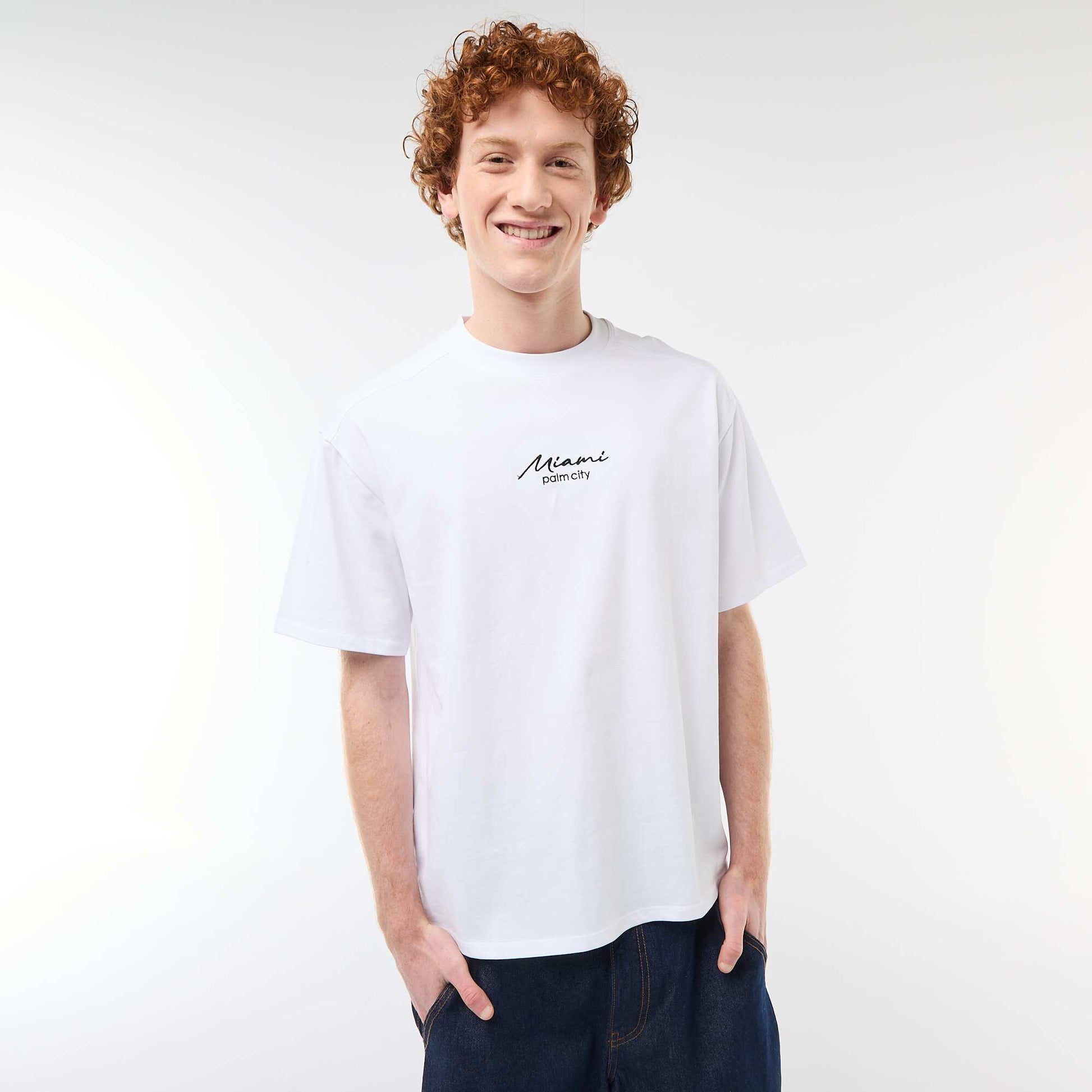 Crew Neck T-Shirt with Contrast Embroidery WHITE