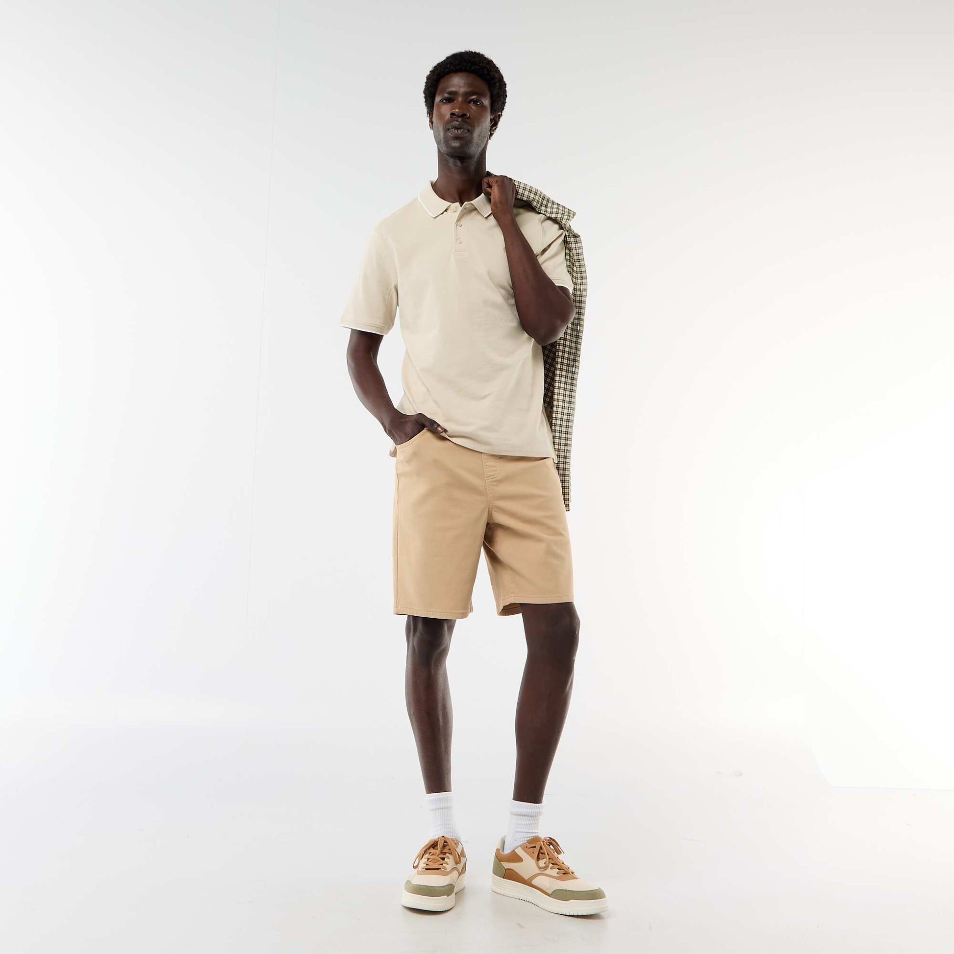 Lightweight Bermuda shorts with drawstrings BEIGE