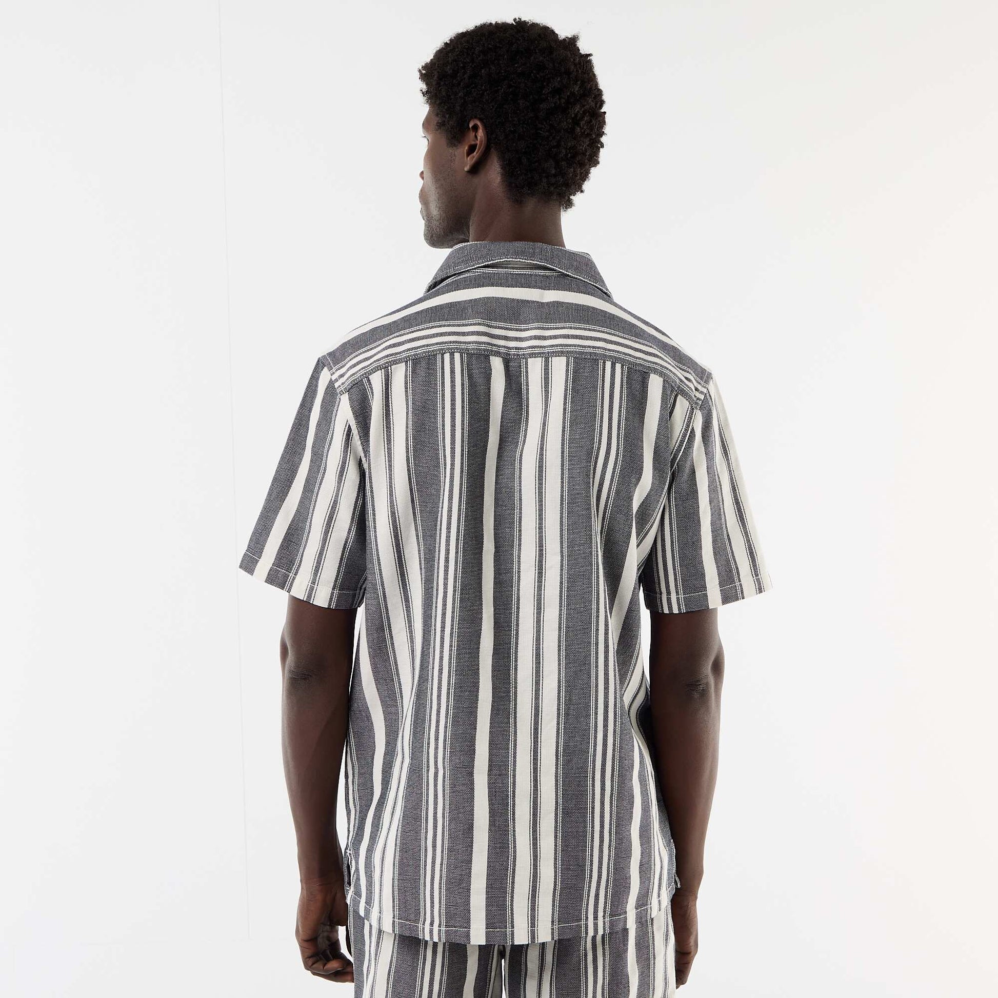 Short-Sleeved Striped Shirt BLACK