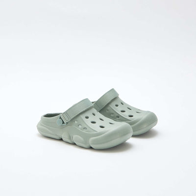 Closed-Toe Beach Mules GREEN