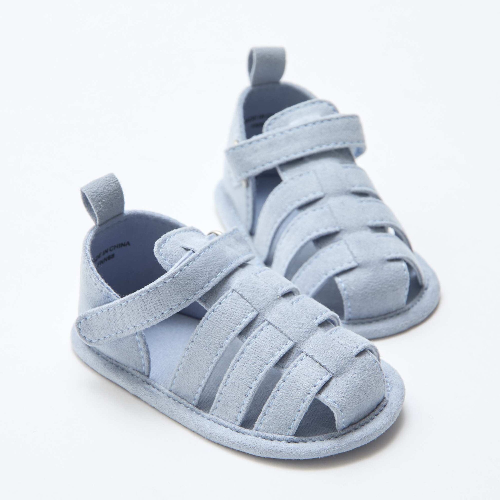 Pair of sandals with hook and loop fasteners GREEN