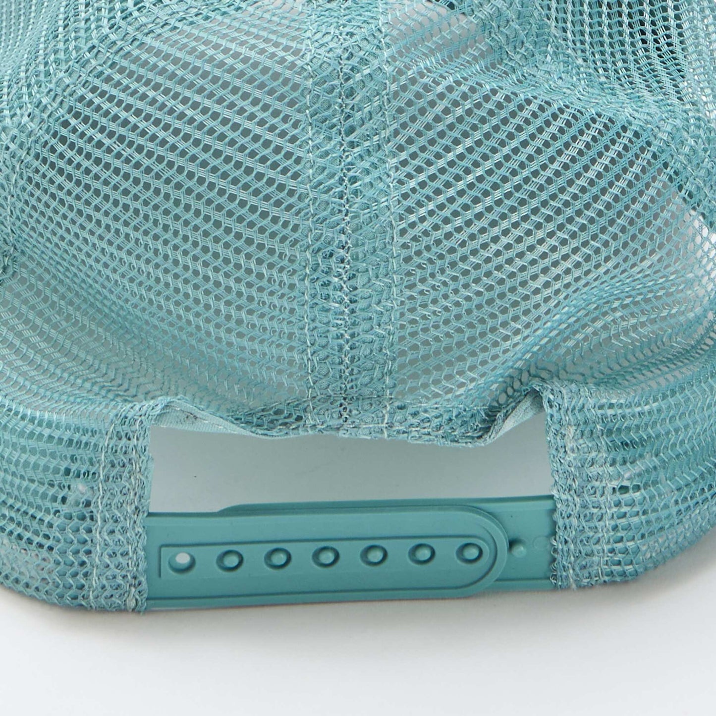 Mesh Cap with Front Embroidery BLUE