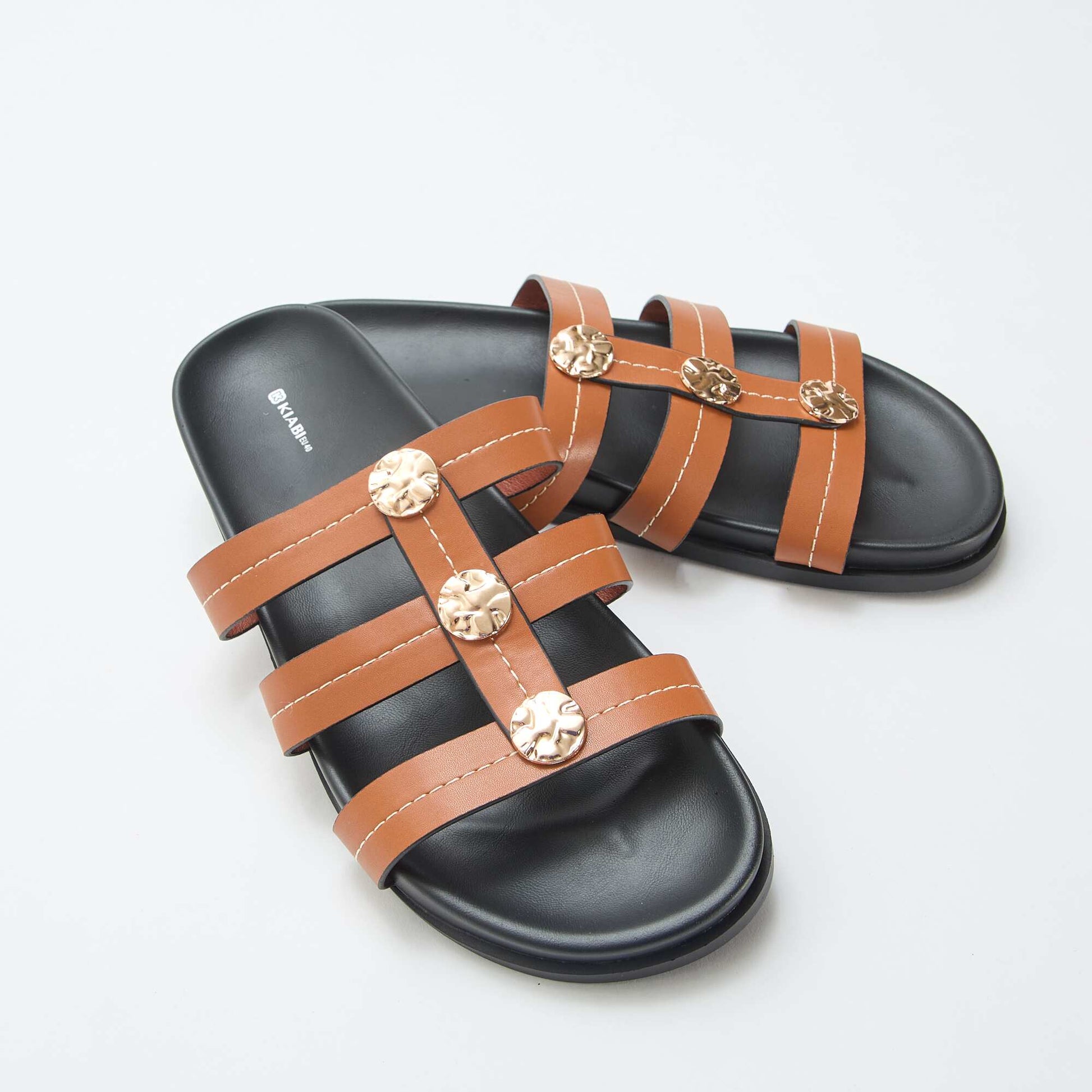 Mules with fancy gold buttons BROWN