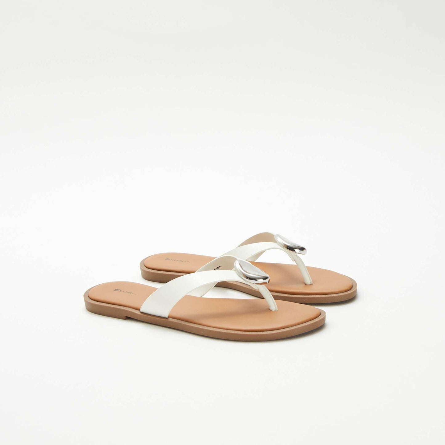Faux Leather Flip-flops with Metallic Detail WHITE