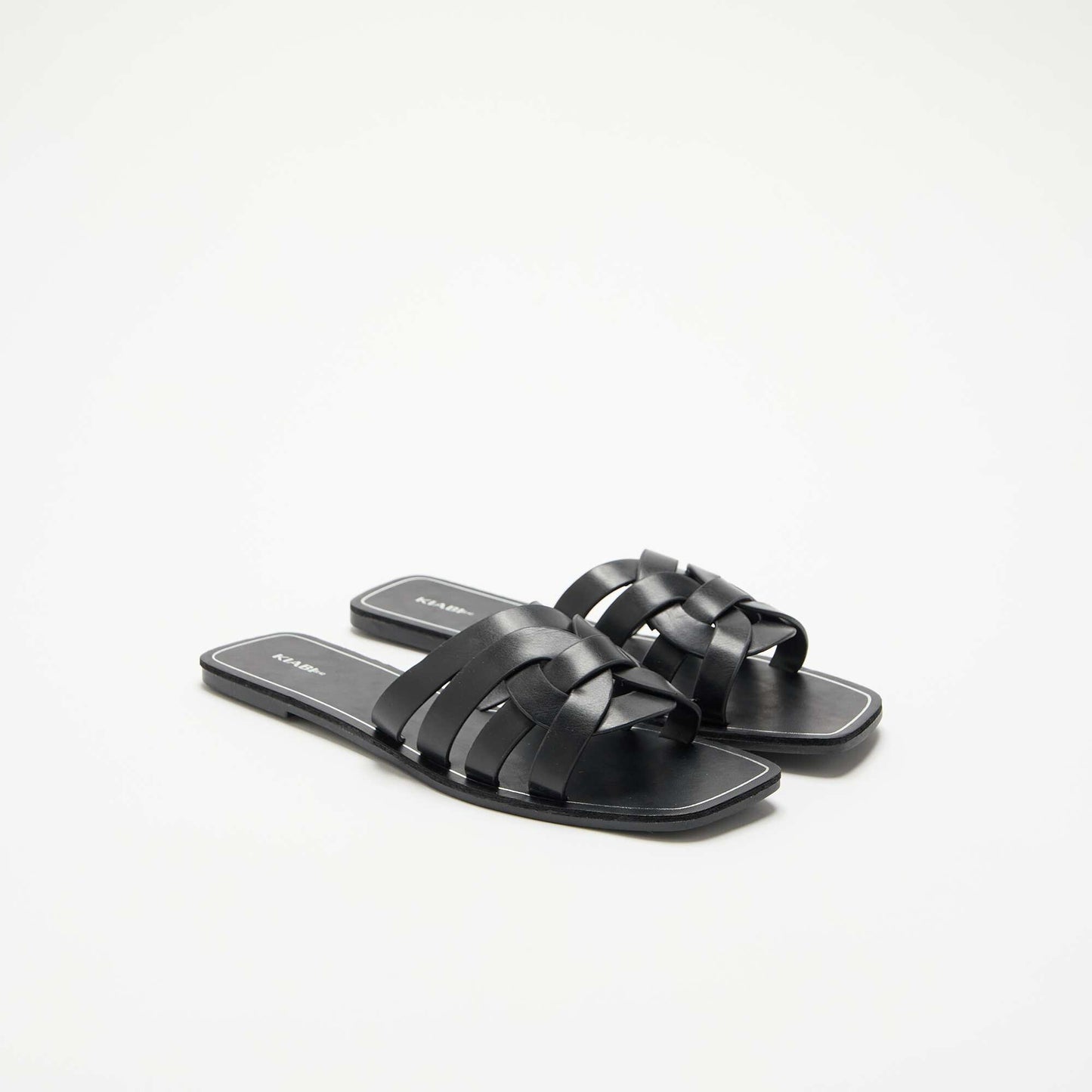 Flat sandals with crossover straps BLACK