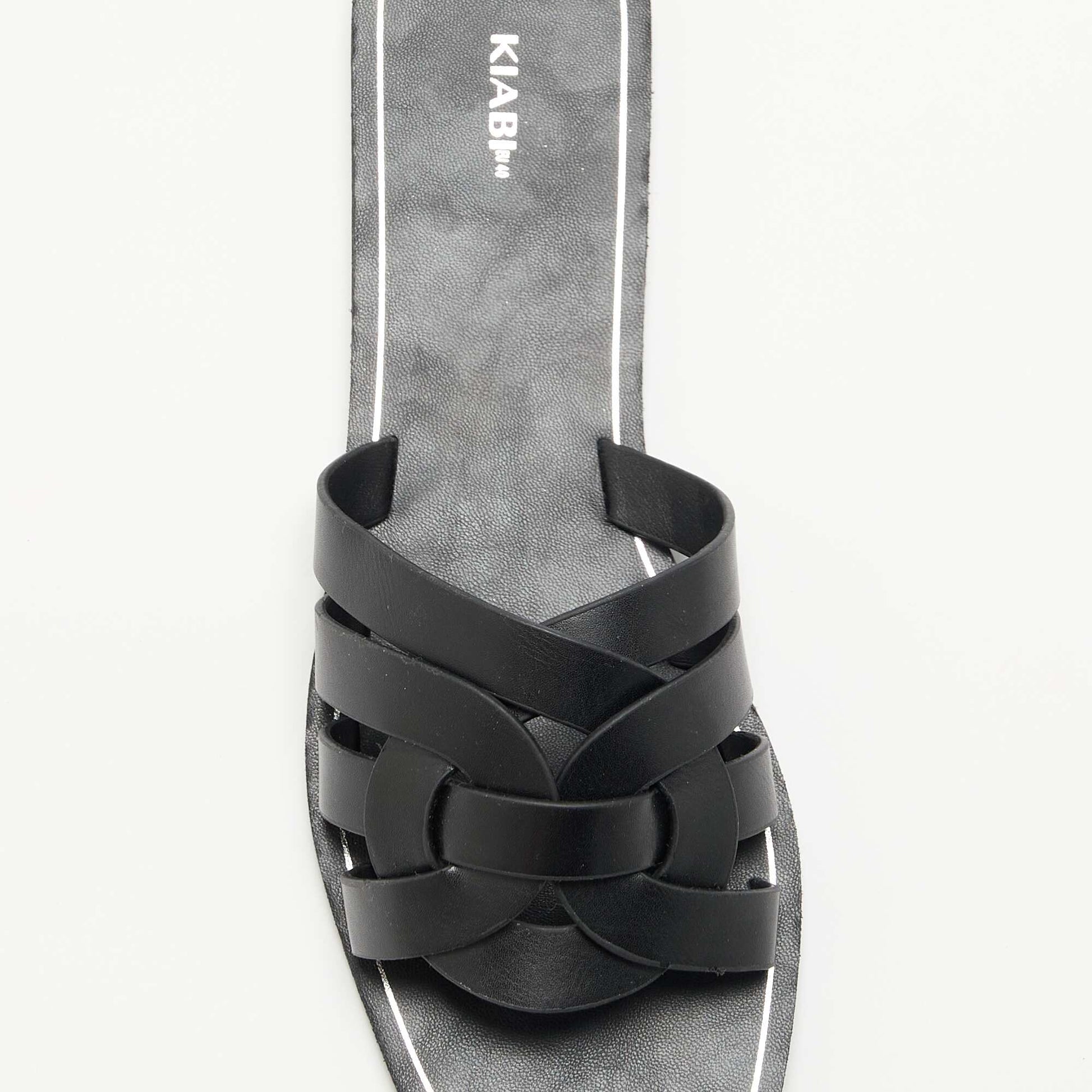 Flat sandals with crossover straps BLACK