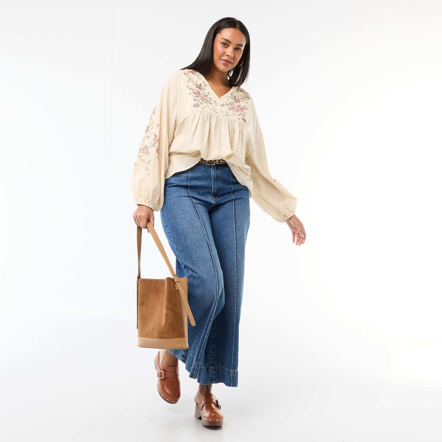 Floral Embroidered Blouse BEIGE
