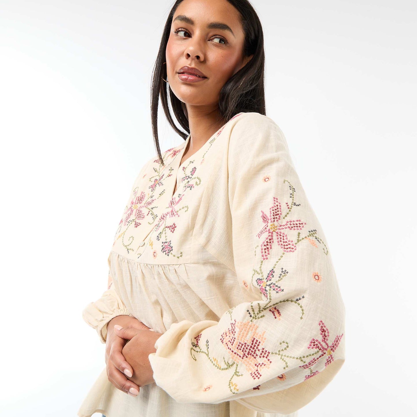 Floral Embroidered Blouse BEIGE