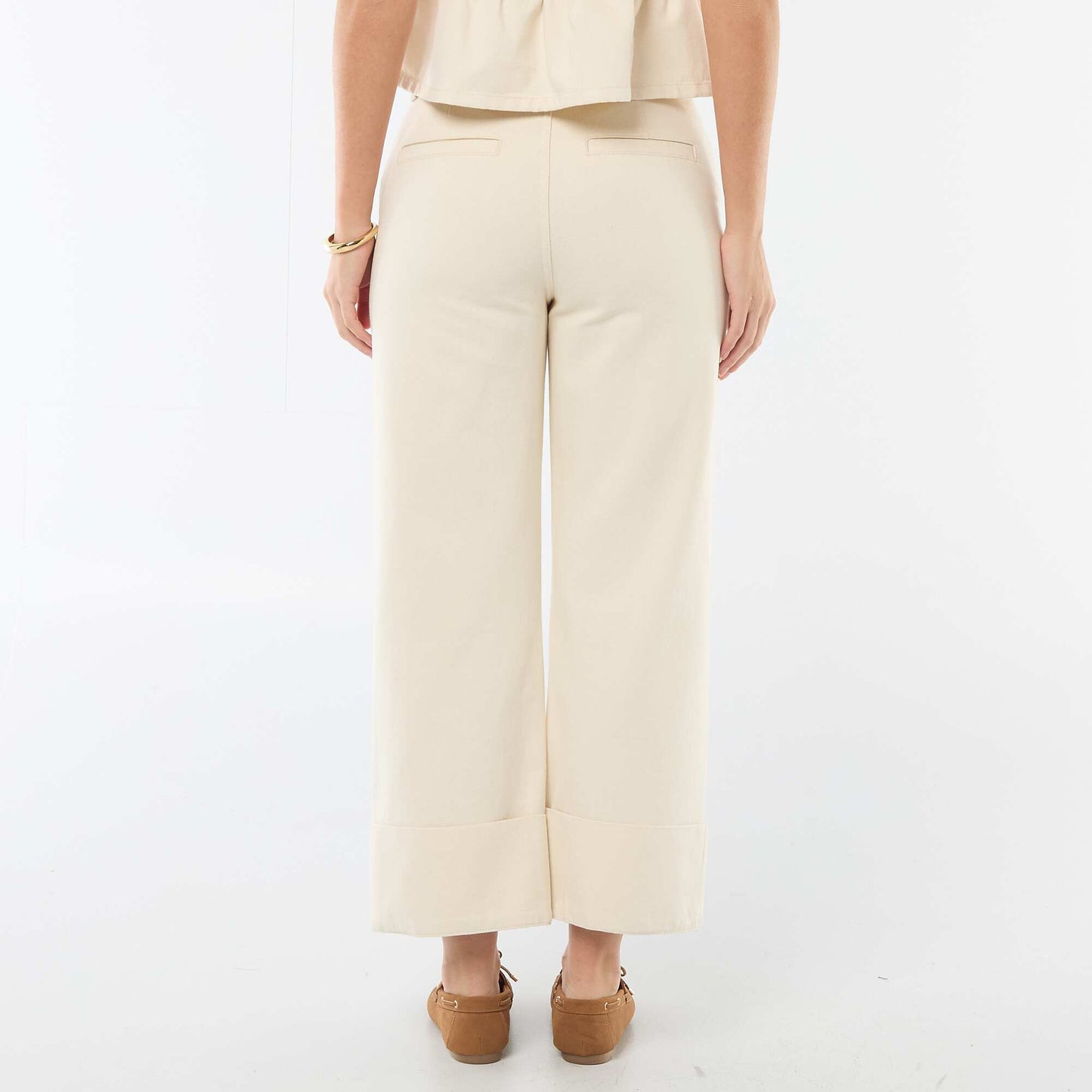 High-Waisted Jeans with Cuffed Hems WHITE