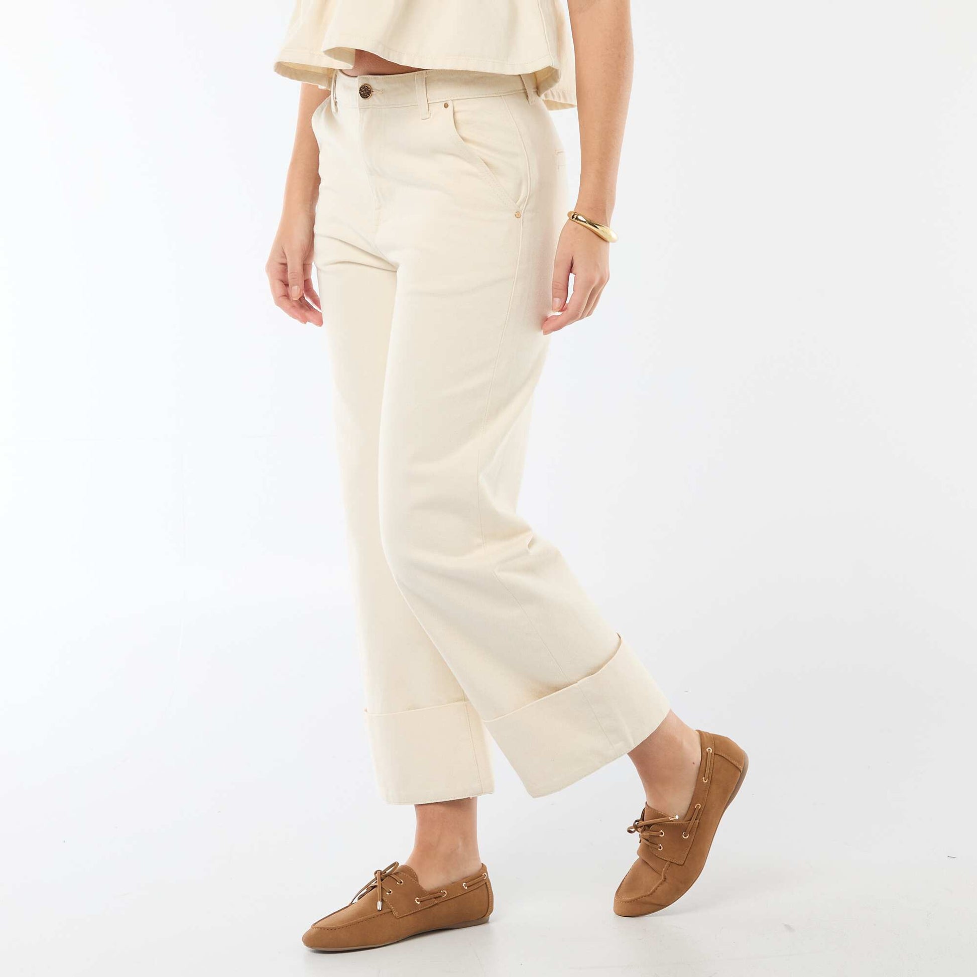 High-Waisted Jeans with Cuffed Hems WHITE