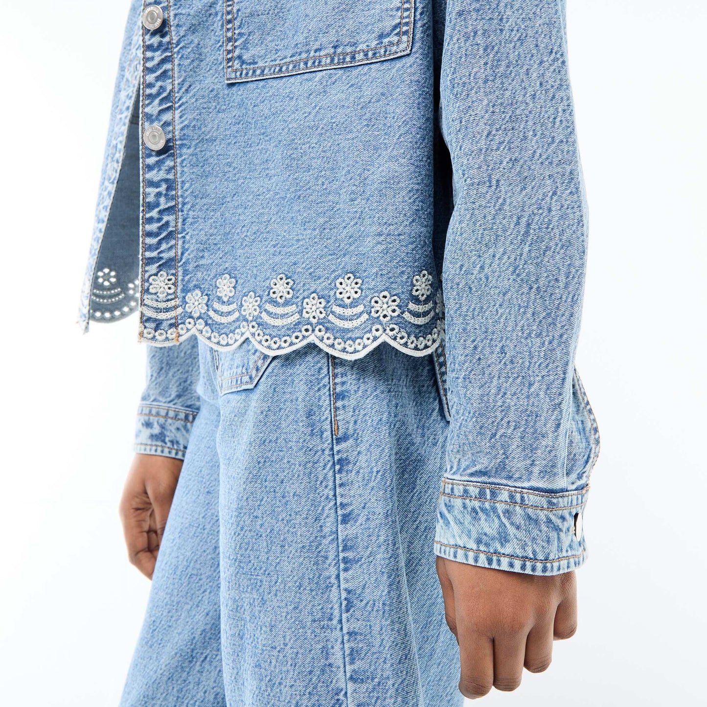 Button-Front Denim Jacket with Solid Cotton Embroidery BLUE