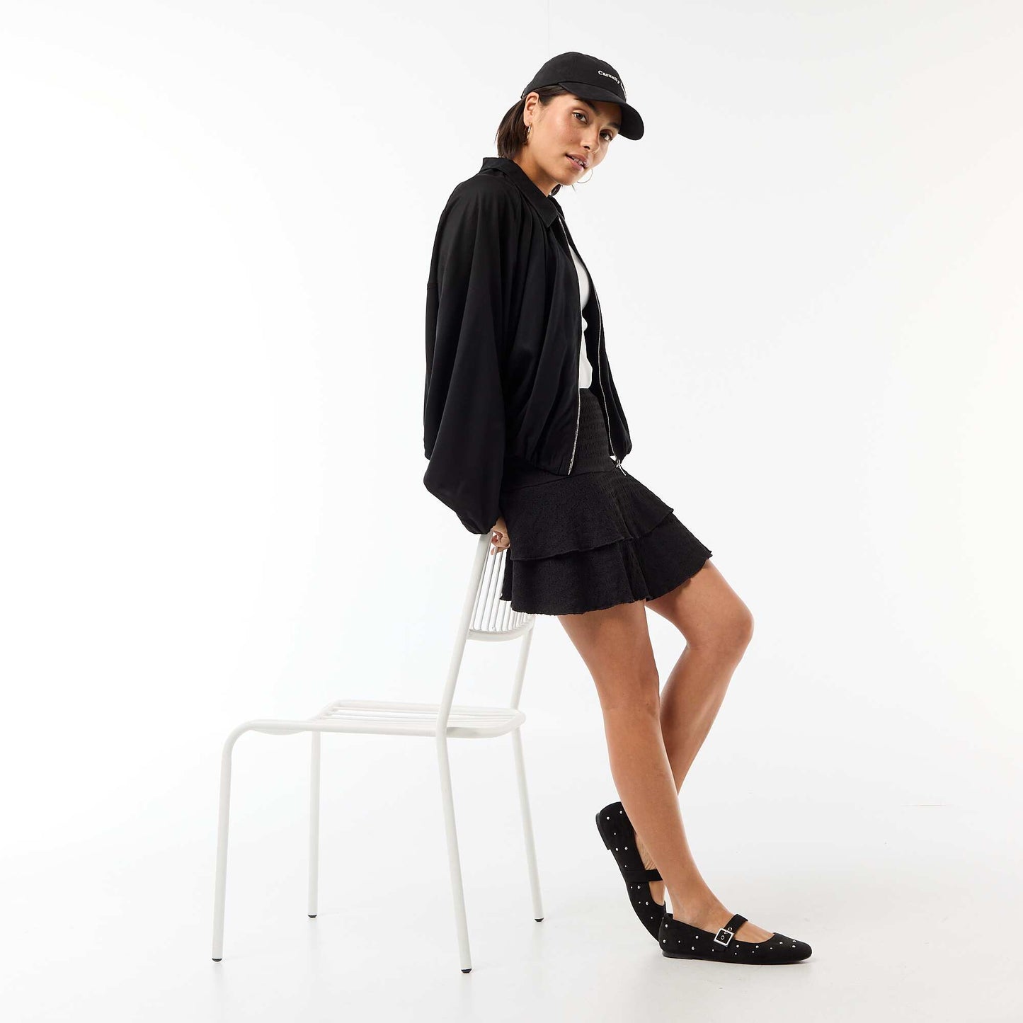 Short Tiered Crinkle Knit Skirt BLACK