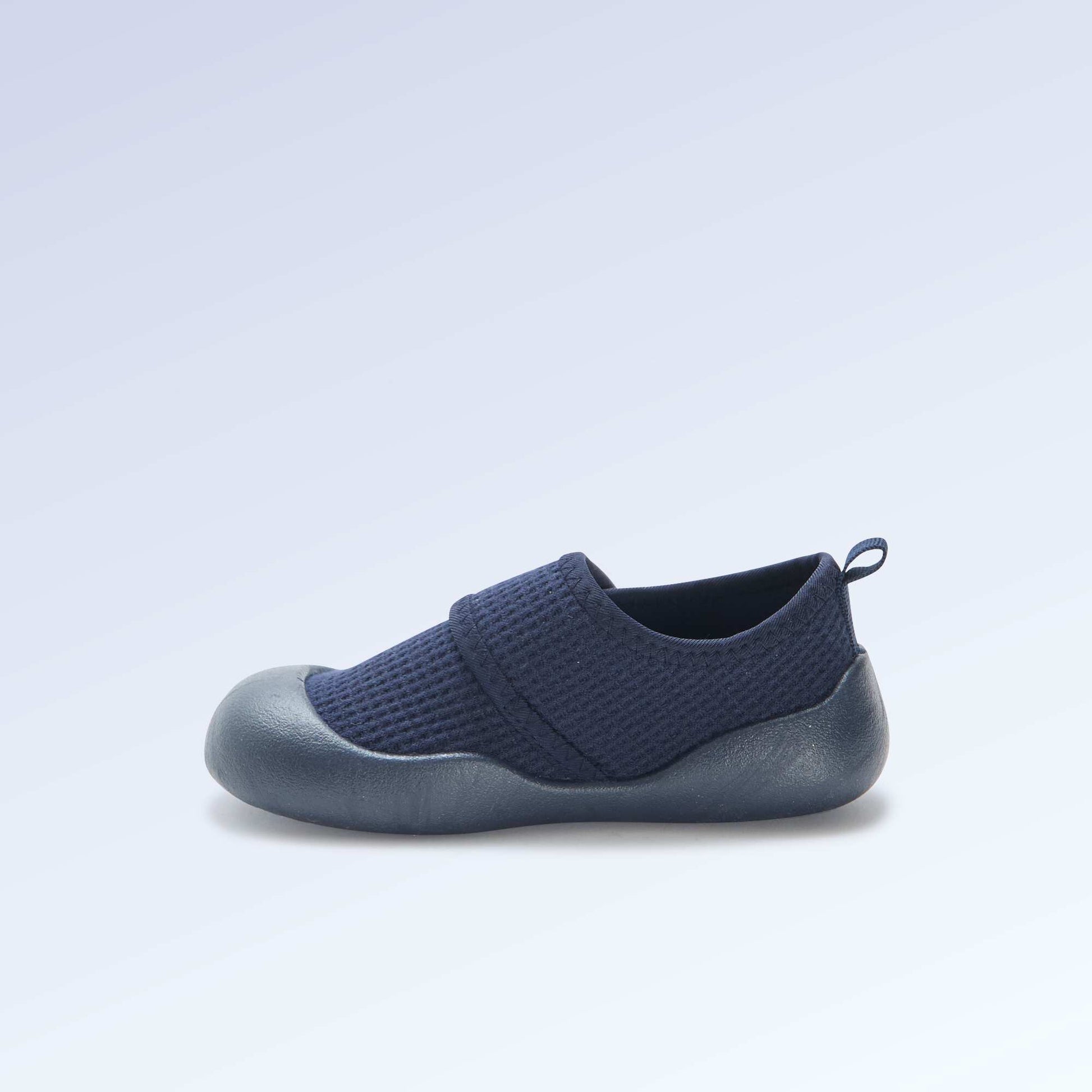 Kitchoun Motor Skills Slippers - Stage 4 'Walking' BLUE