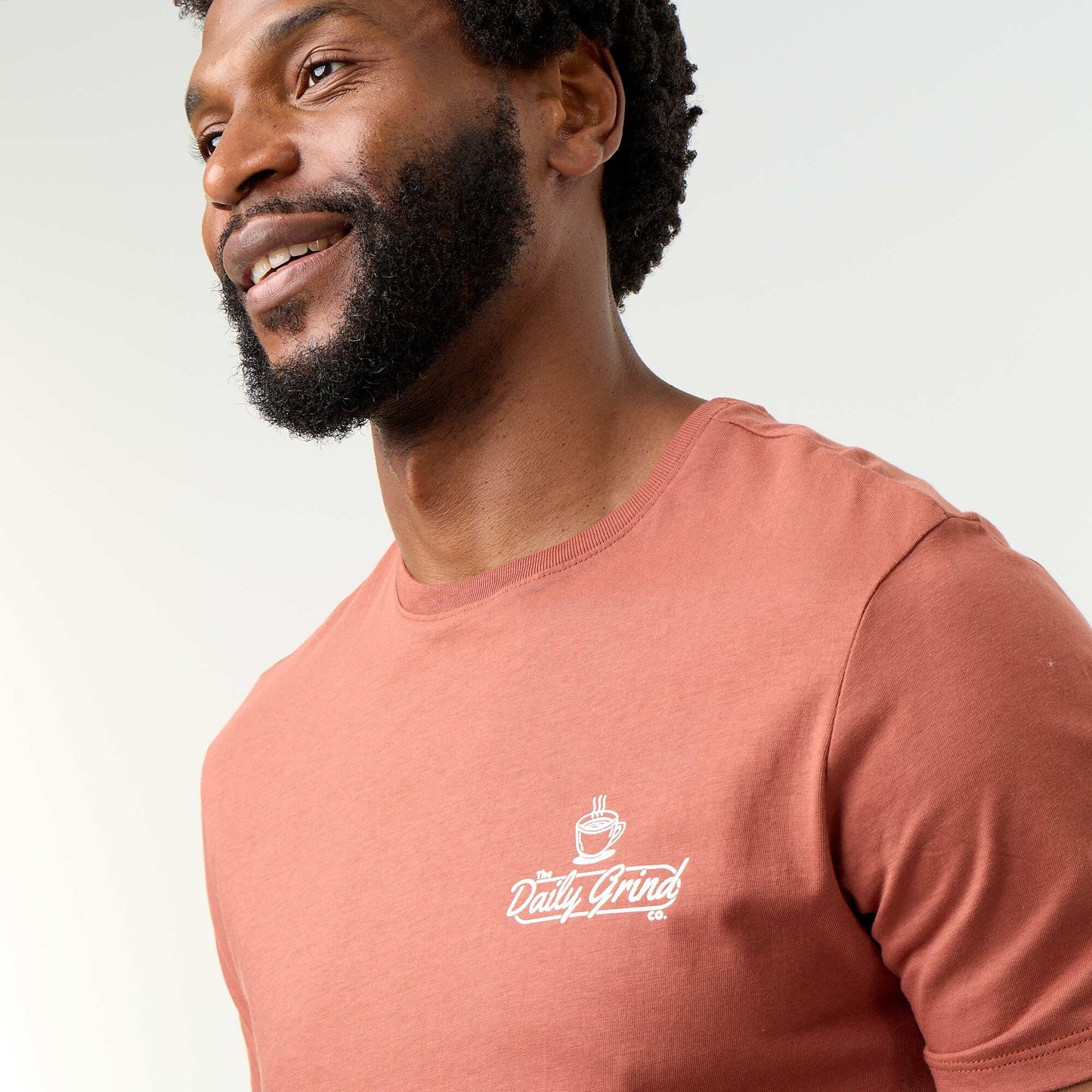 Short-sleeved graphic T-shirt BROWN