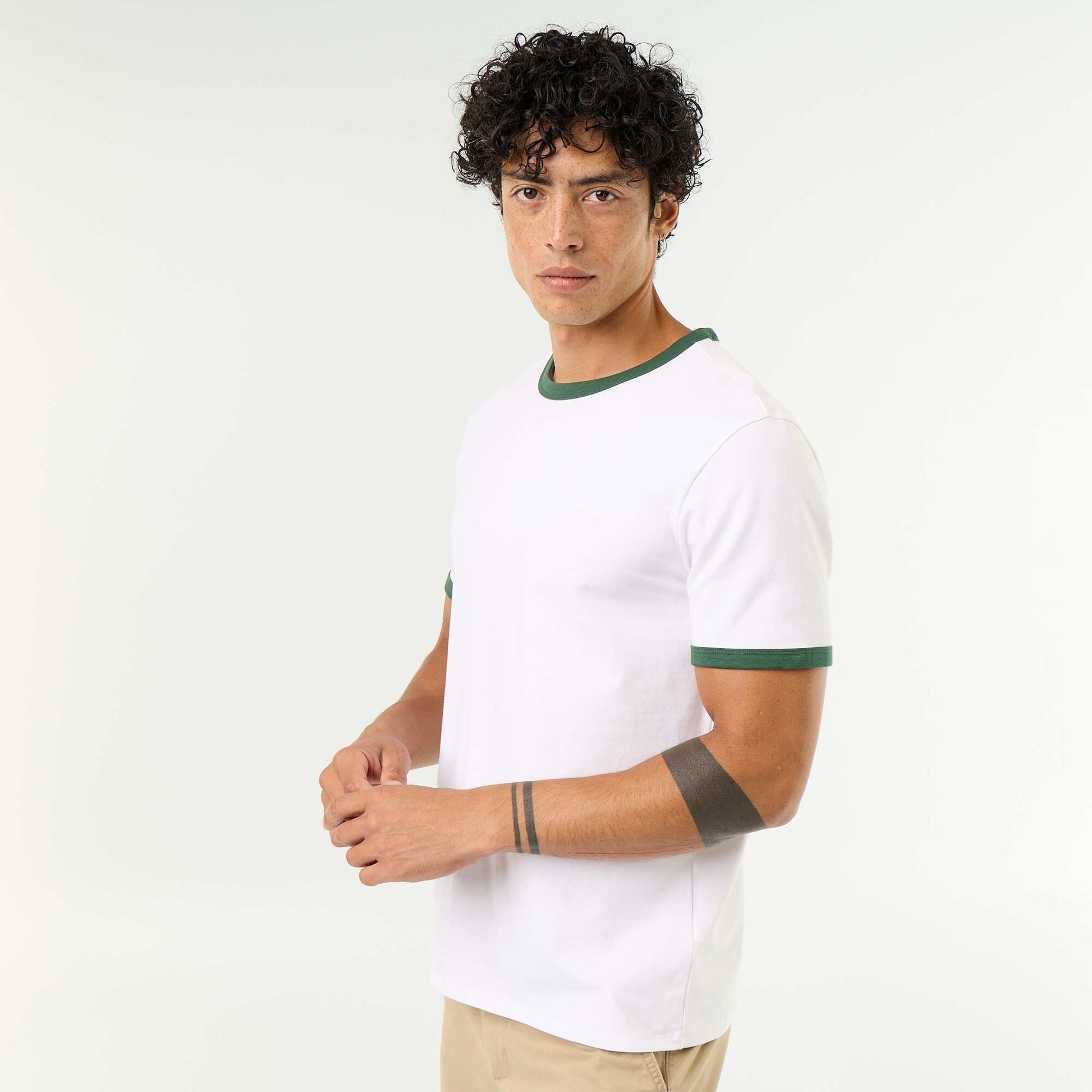 Short-Sleeved T-shirt with Contrasting Trim GREEN