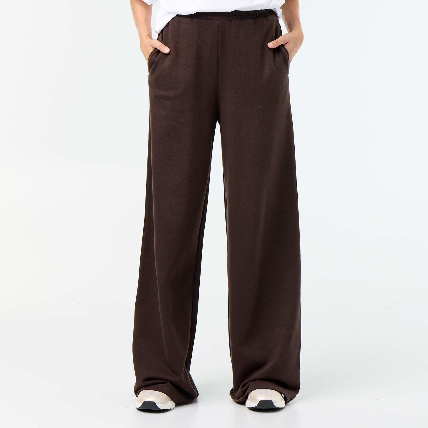 Wide Heavy Knit Jogging Trousers BROWN