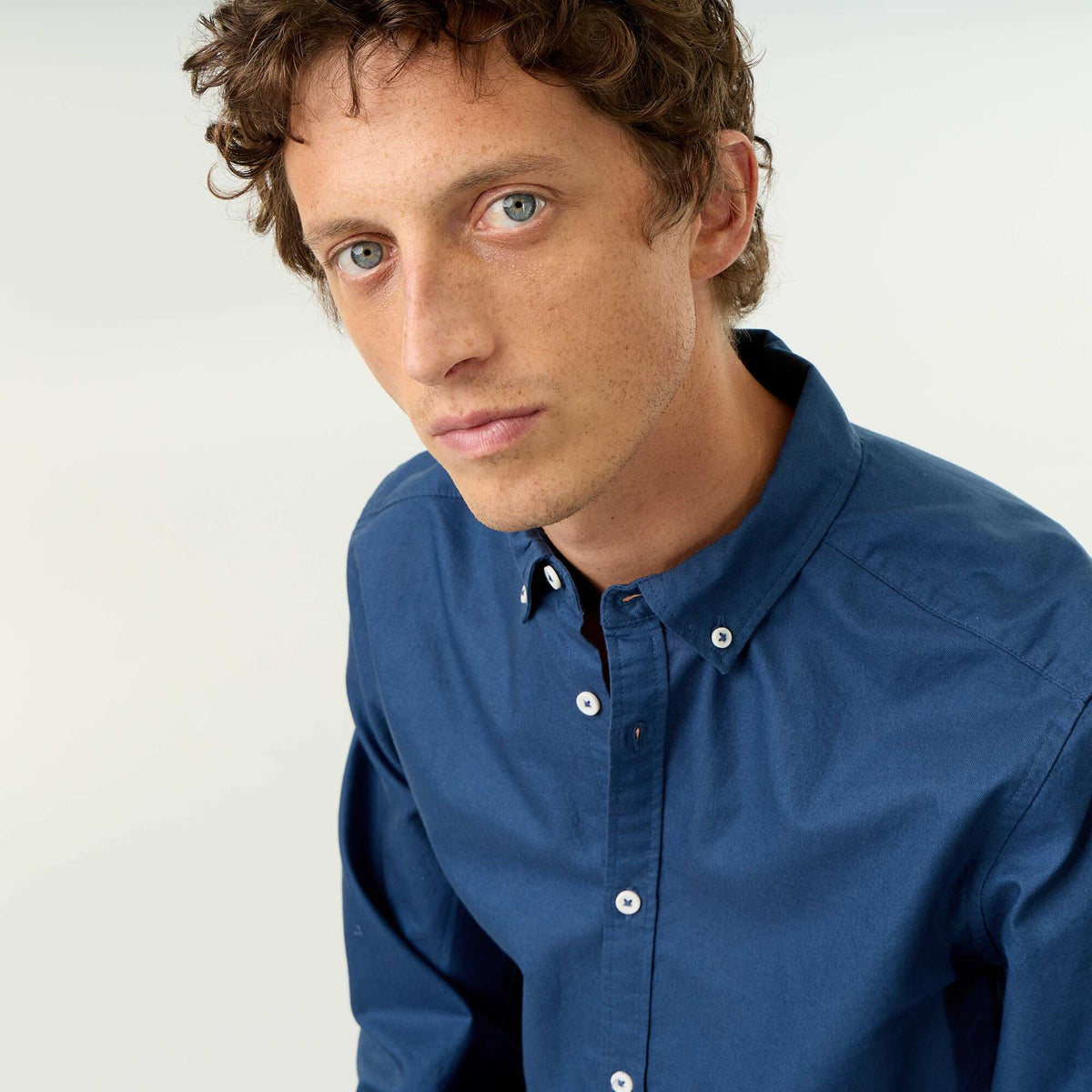 Oxford shirt with button-front opening BLUE