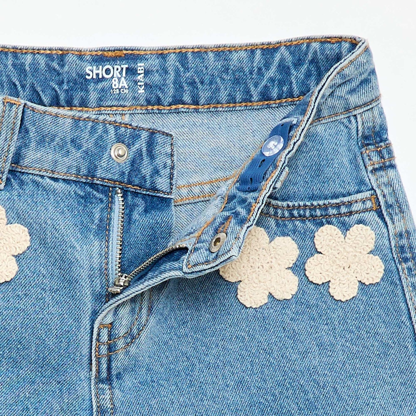Denim shorts with embroidery BLUE