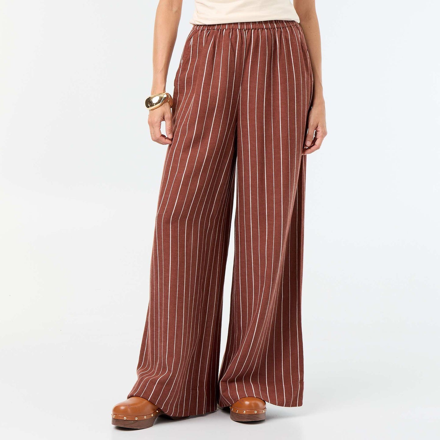 Wide-leg trousers with elasticated waist BROWN