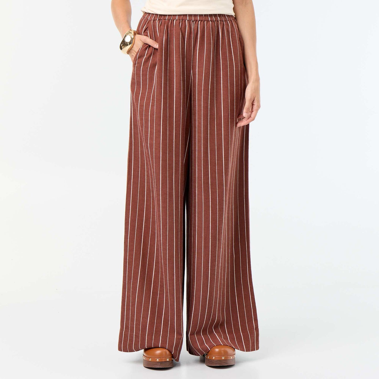Wide-leg trousers with elasticated waist BROWN